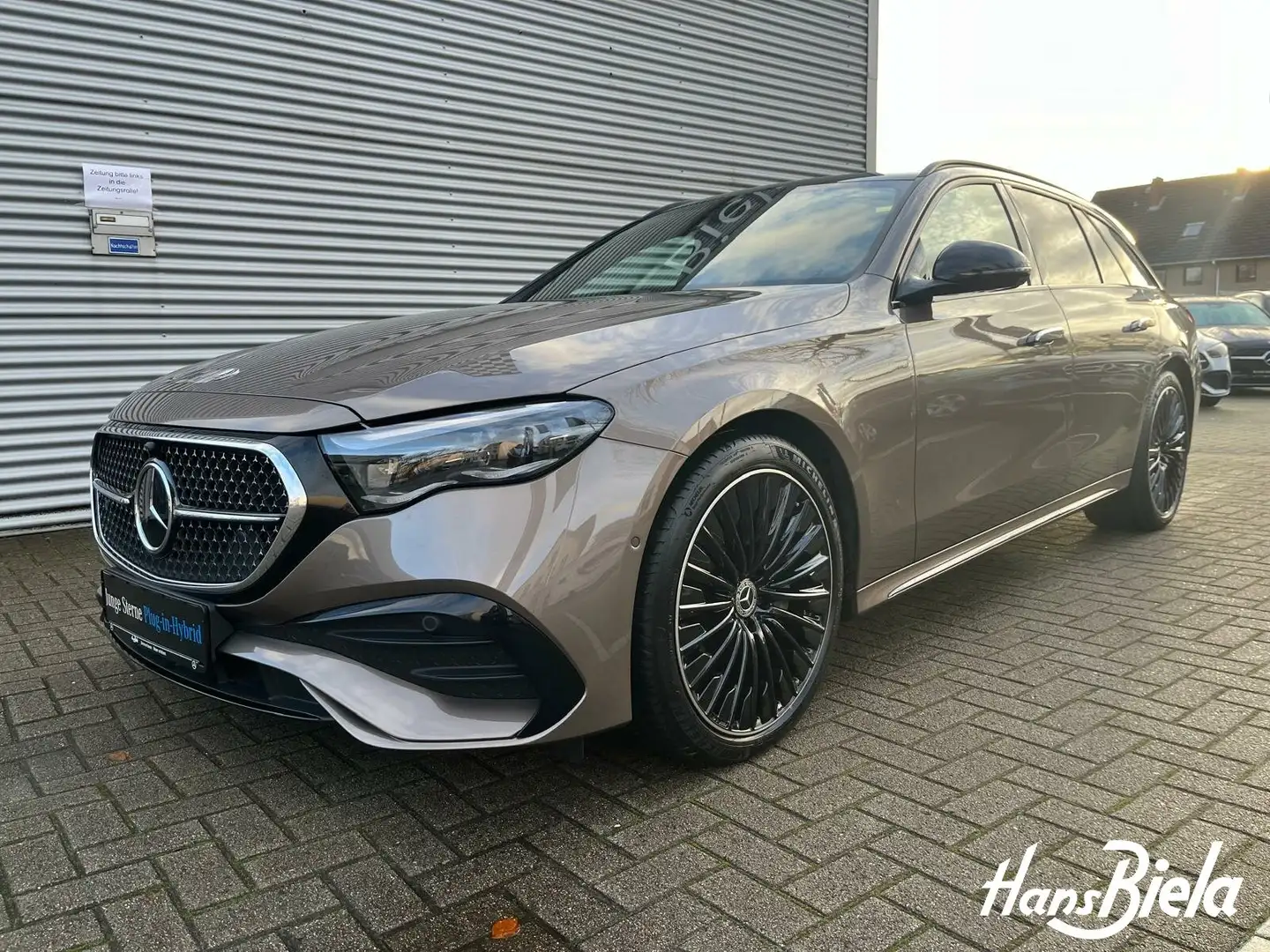 Mercedes-Benz E 300 E 300 de 4M T AMG/Prem/Night/20"/AHK/Pano/Digi PSD Brun - 2