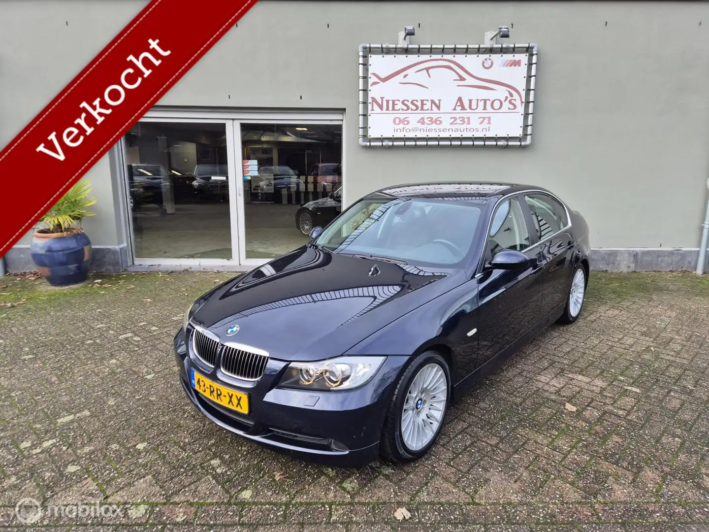 BMW 325 3-serie E90 325i Dynamic Executive NAP/2e eigenaar Blauw - 1