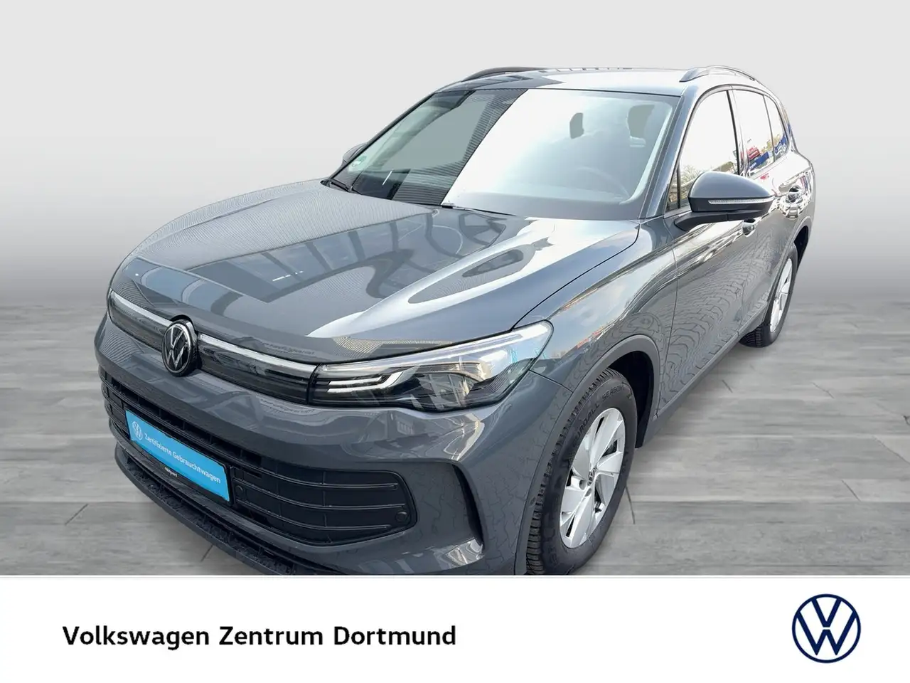 Volkswagen Tiguan 1.5 eTSI AHK CAM NAVI LM17 CARPLAY SITZHZ 2