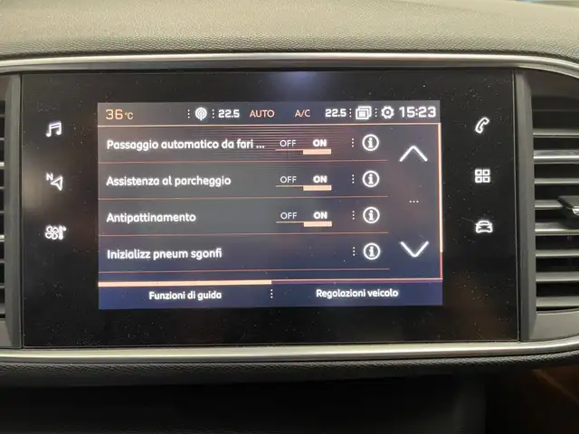 Peugeot 308 view 14
