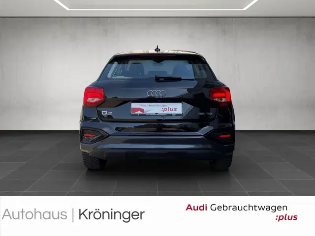 Audi Q2 view 6