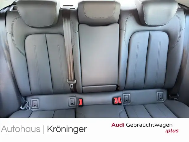 Audi Q2 view 10