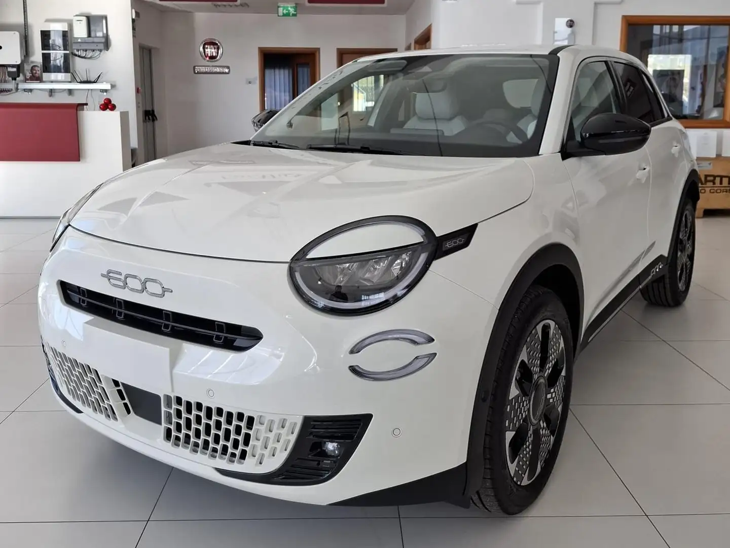 Fiat 600 1.2 HYBRID La Prima 110cv auto **NUOVA DA IMMATR** Bianco - 1