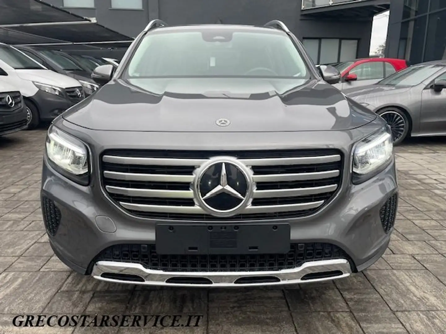 Mercedes-Benz GLB 200 Progressive Advanced Plus Automatic Mild-Hybrid Gris - 2