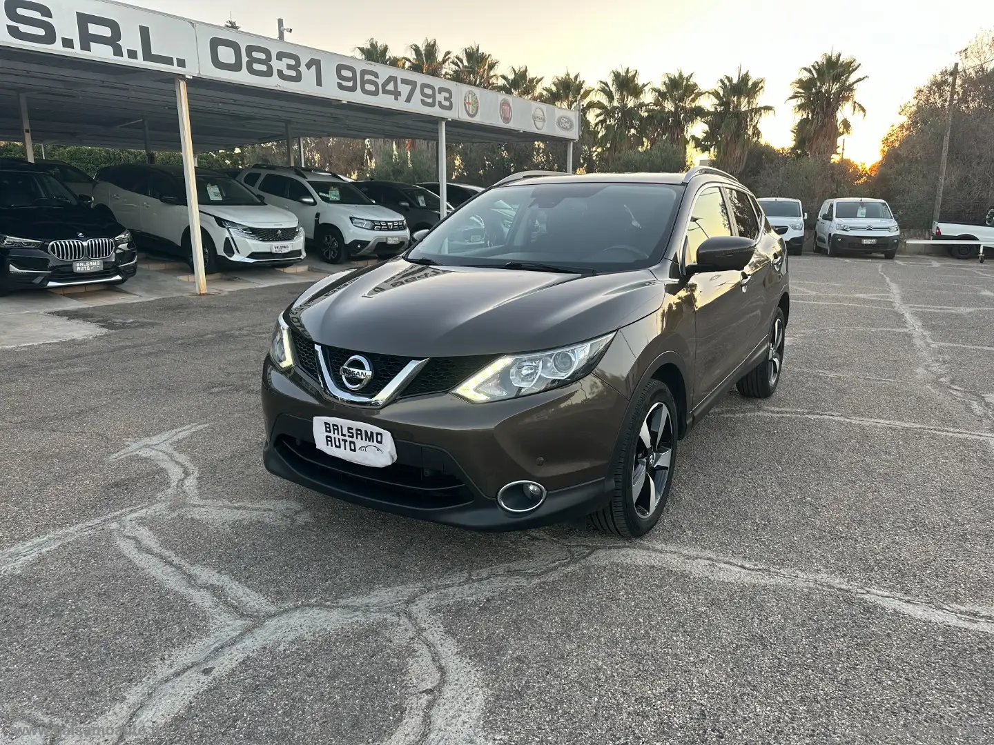 Nissan Qashqai 1.5 dCi Tekna Brun - 1
