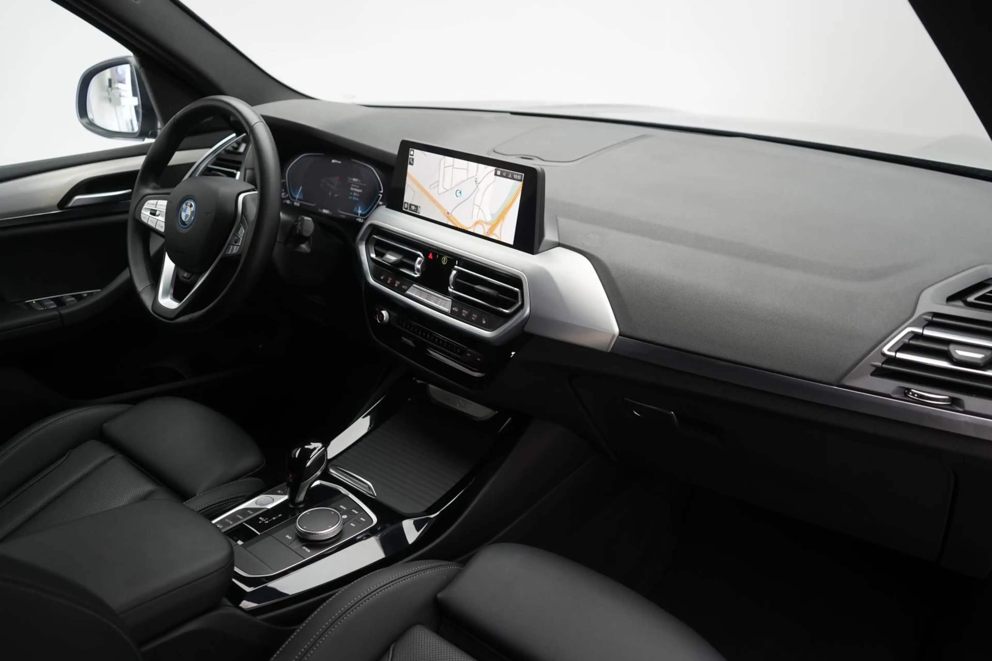 BMW X3 xDrive30e Leder/Kamera/Navi/LED — photo 8