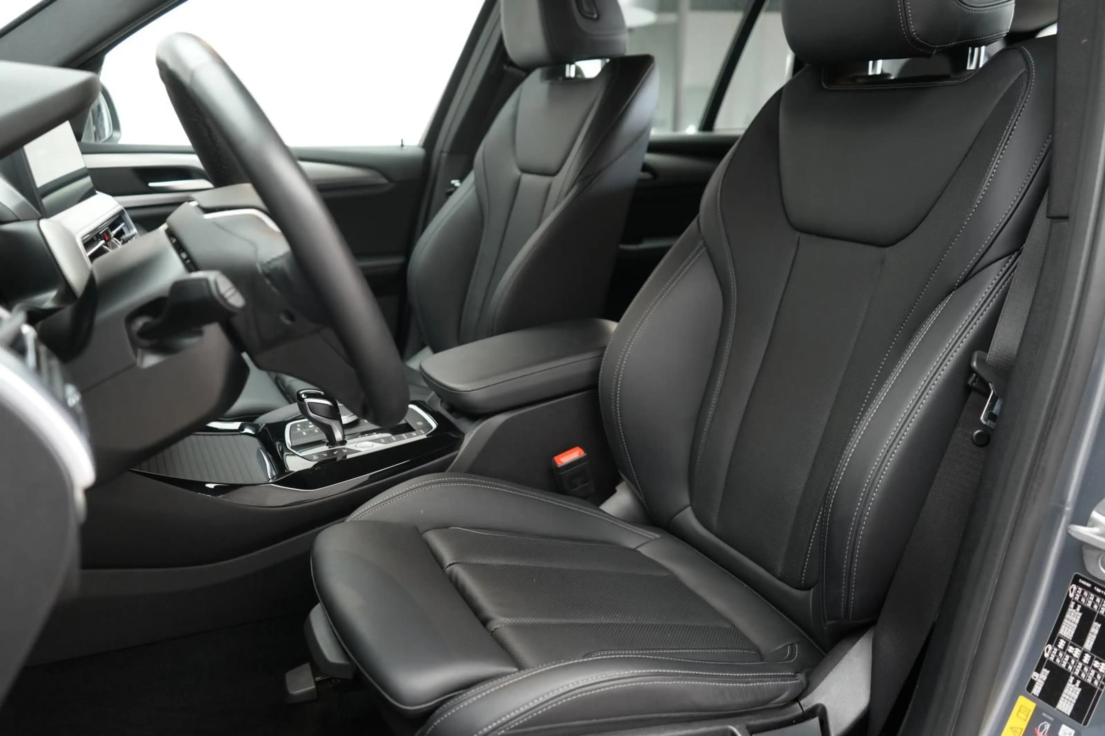 BMW X3 xDrive30e Leder/Kamera/Navi/LED — photo 12