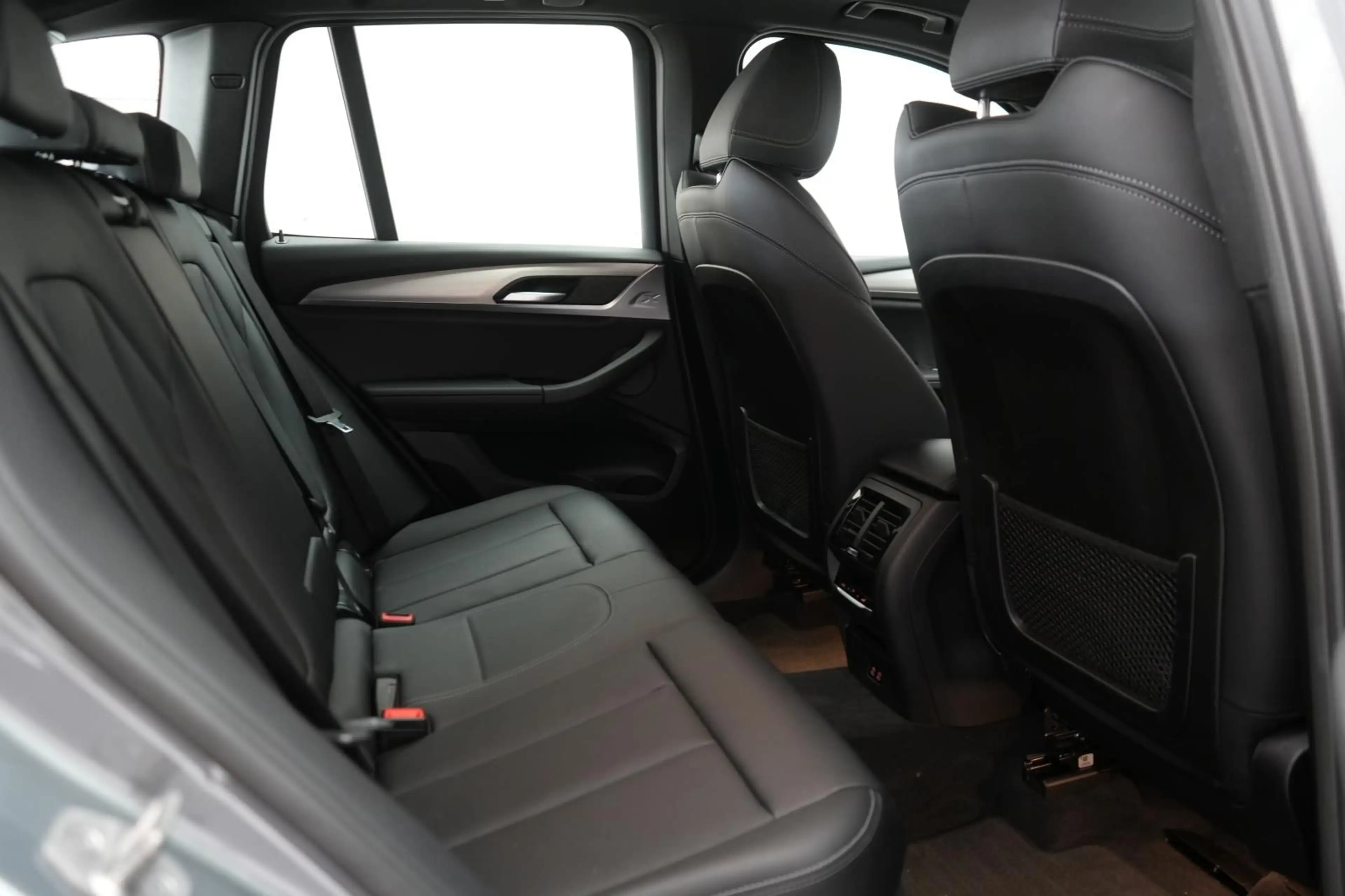 BMW X3 xDrive30e Leder/Kamera/Navi/LED — photo 9