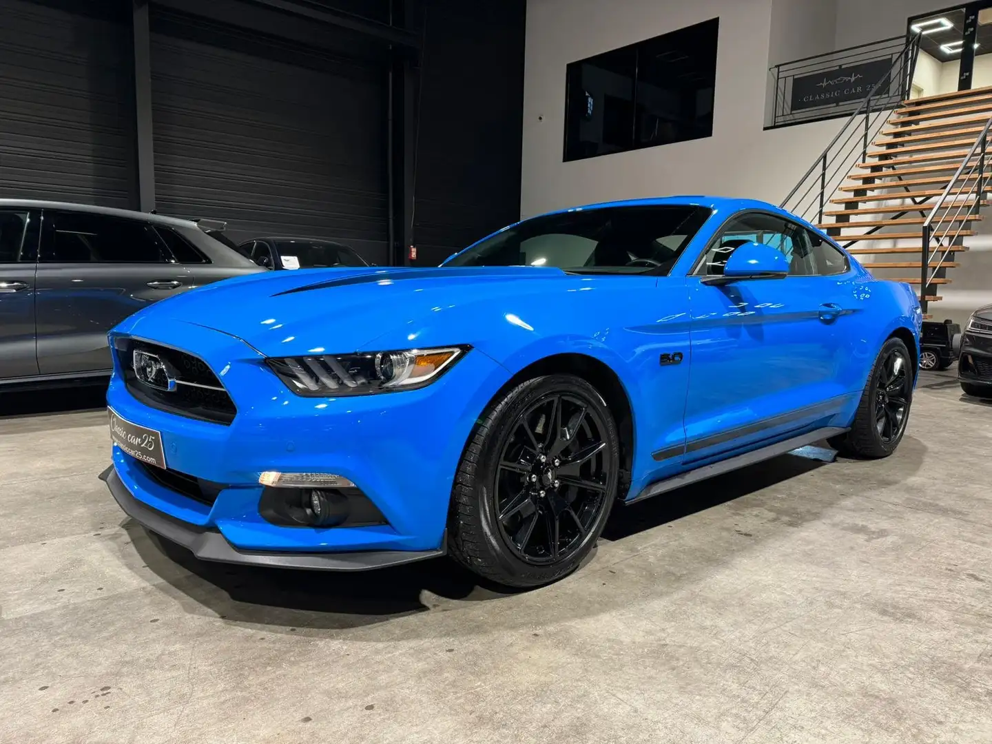 Ford Mustang Fastback V8 5.0 421 Blue Edition Bleu - 1