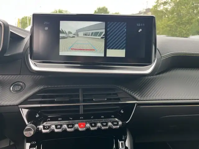 Peugeot 2008 view 12