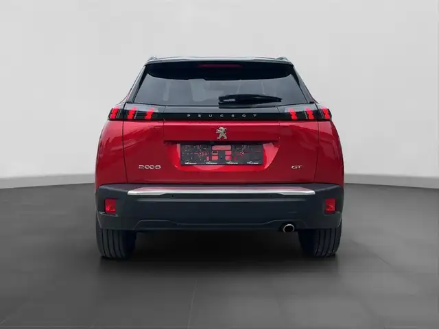 Peugeot 2008 view 4