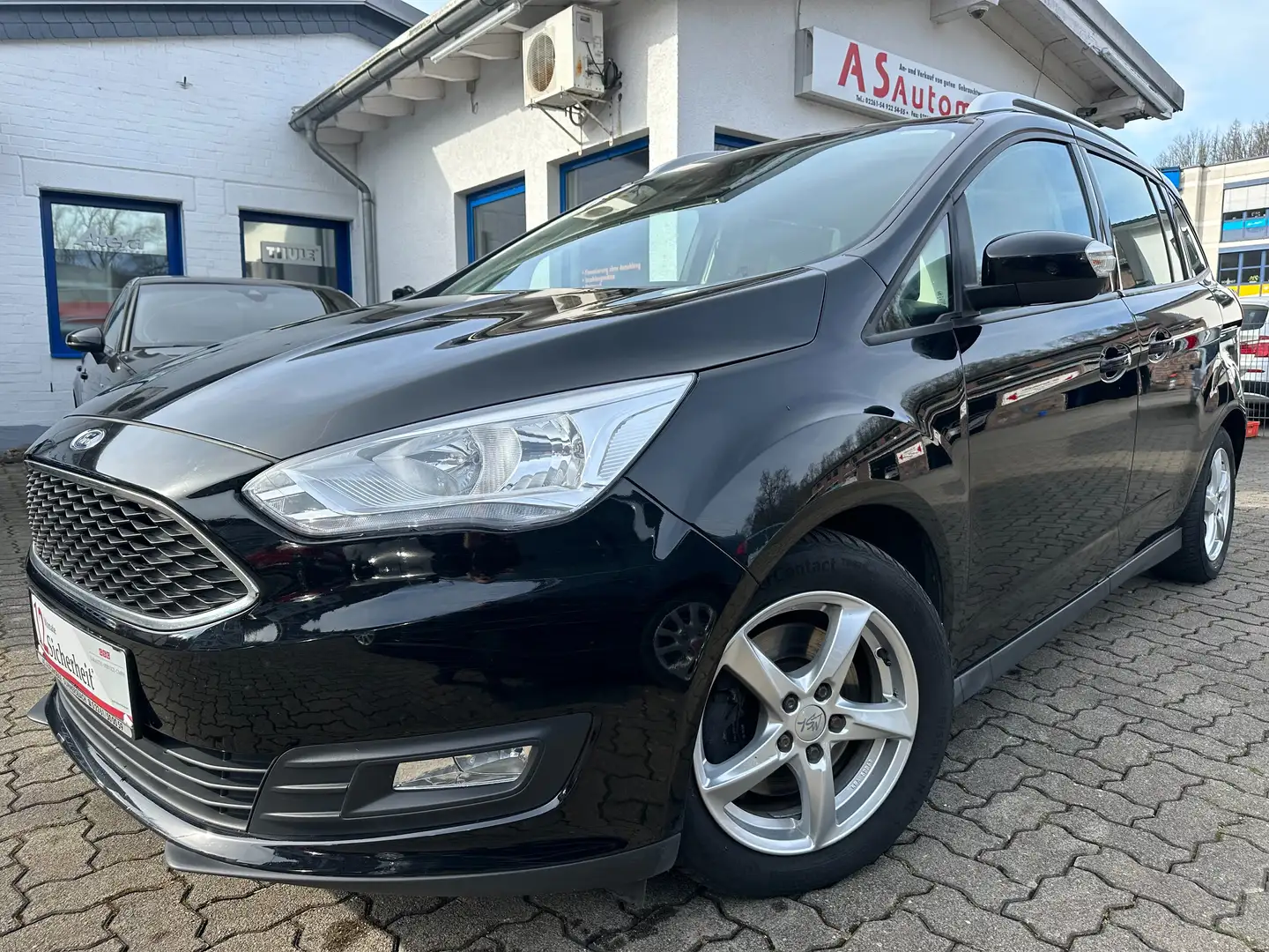 Ford Grand C-Max 2.0 TDCI St&St+NAVI+KLIMA+6 GANG+PDC+SHZ+AHK+EURO6 Schwarz - 1