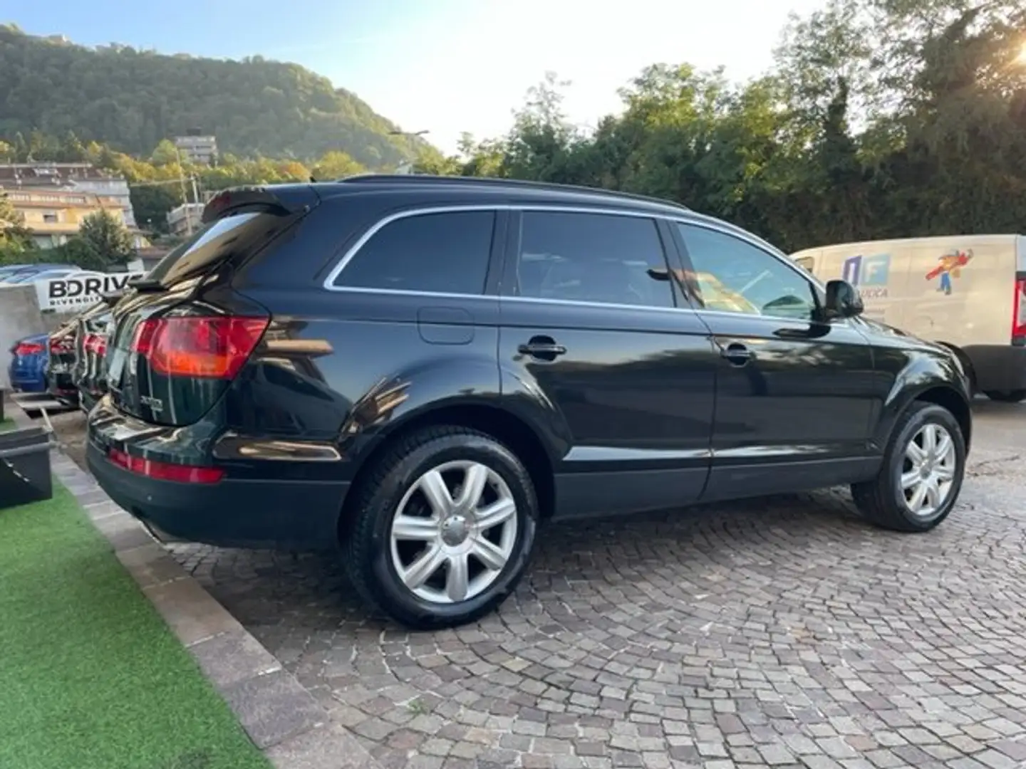 Audi Q7 3.0 TDI 7 POSTI Nero - 2