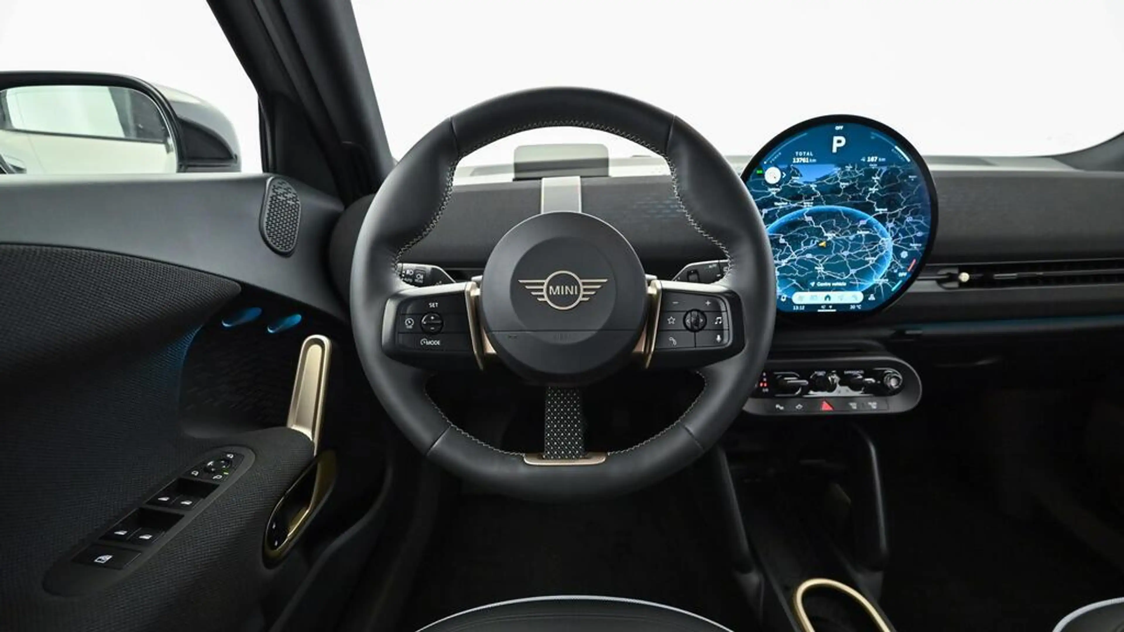MINI Aceman Classic Trim — photo 13