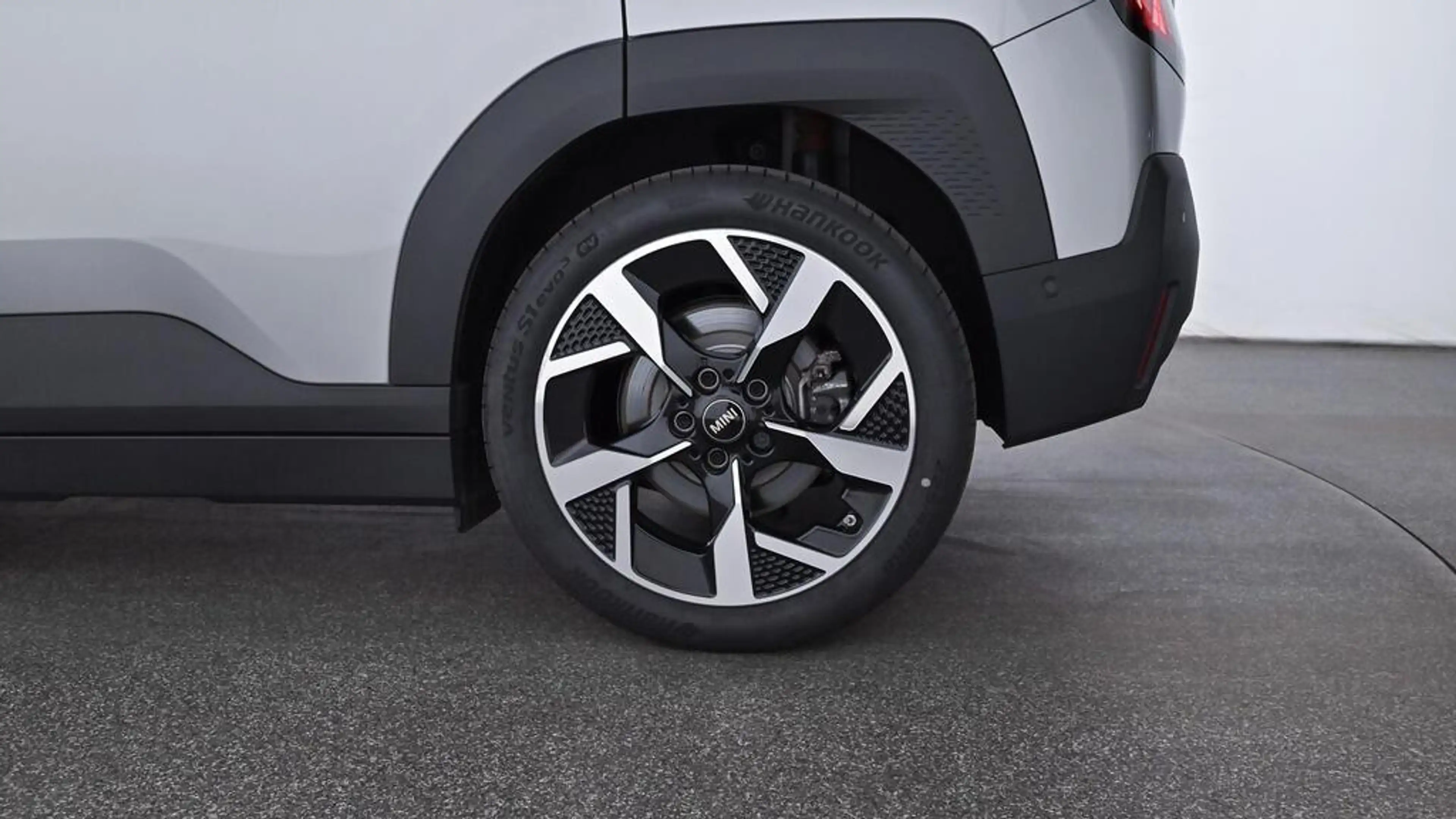 MINI Aceman Classic Trim — photo 9