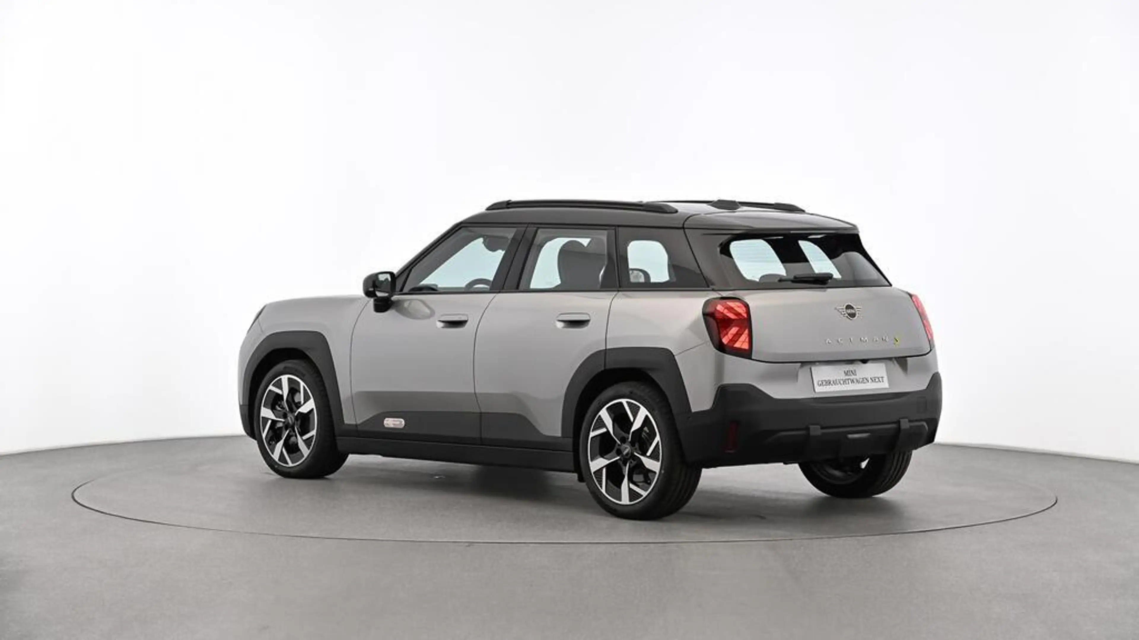 MINI Aceman Classic Trim — photo 4