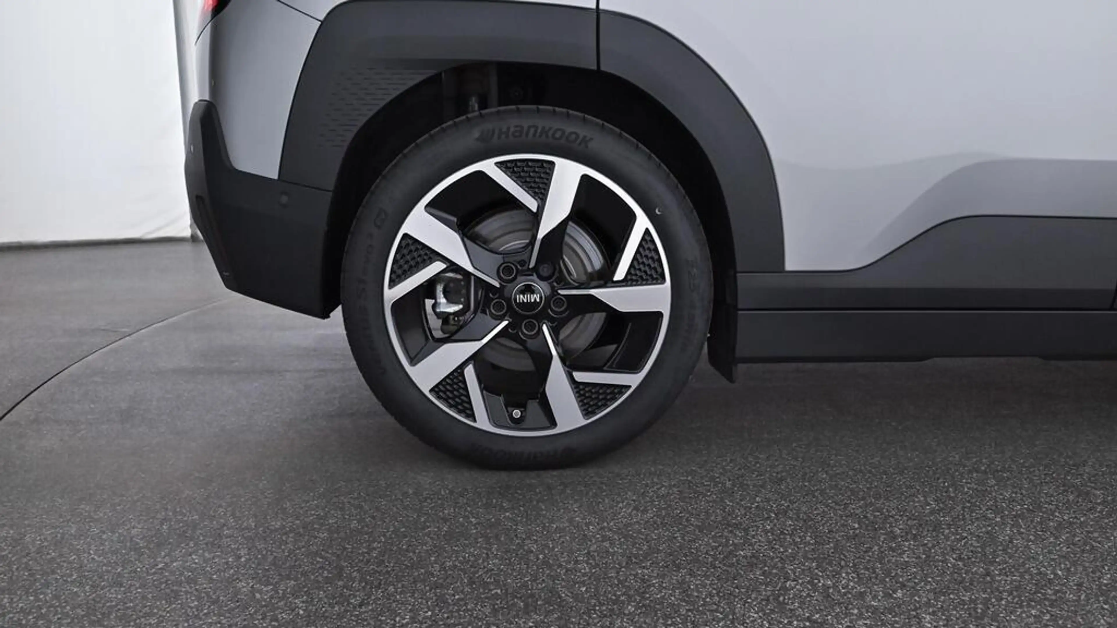 MINI Aceman Classic Trim — photo 11