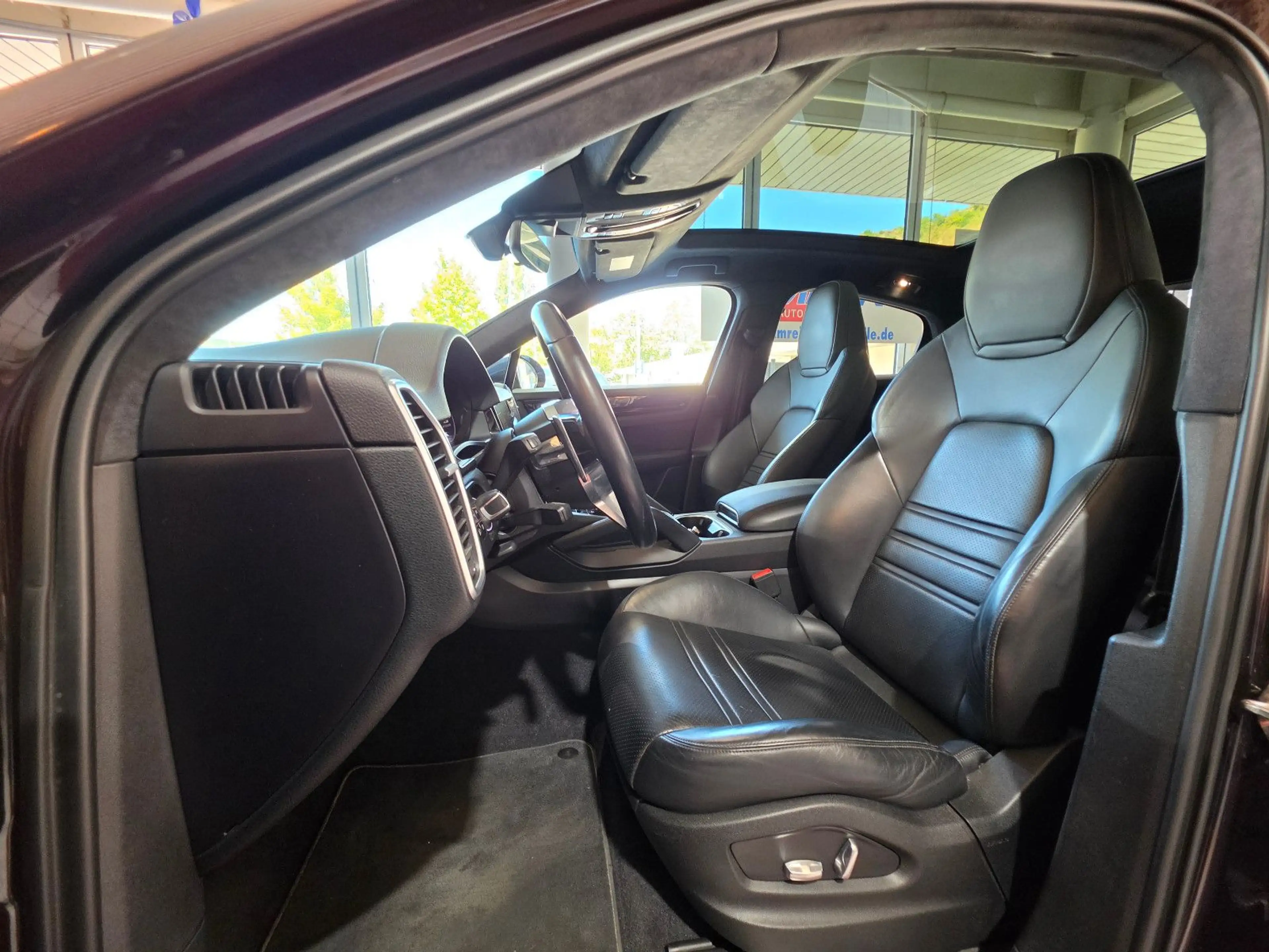 Porsche Cayenne Coupe 22 ZOLL+360°+PANO+1. HAND+LED+LUFT — photo 8