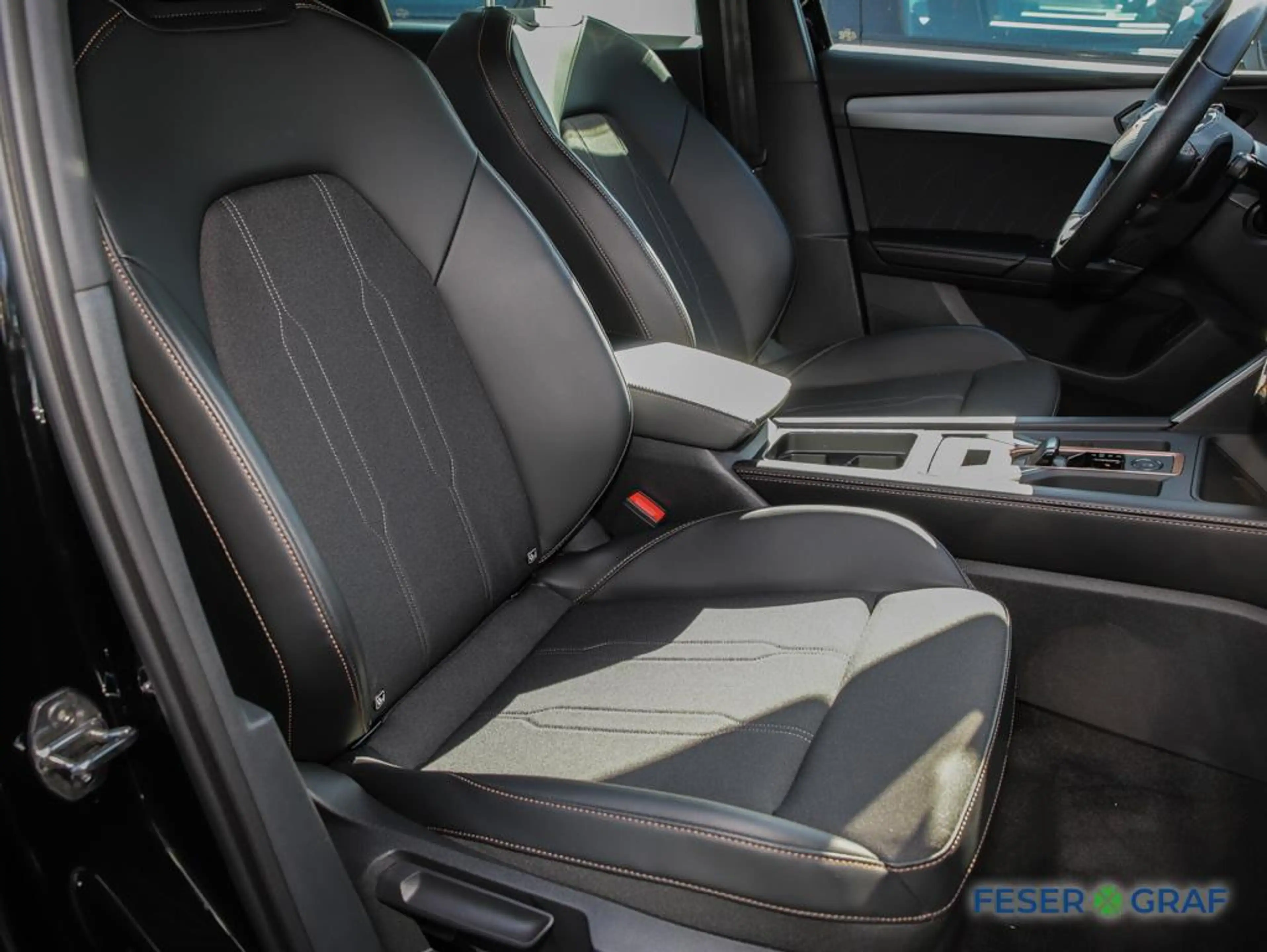 CUPRA Leon Sportstourer 1.5 eTSI DSG ACC AHK Navi RüKa — photo 4