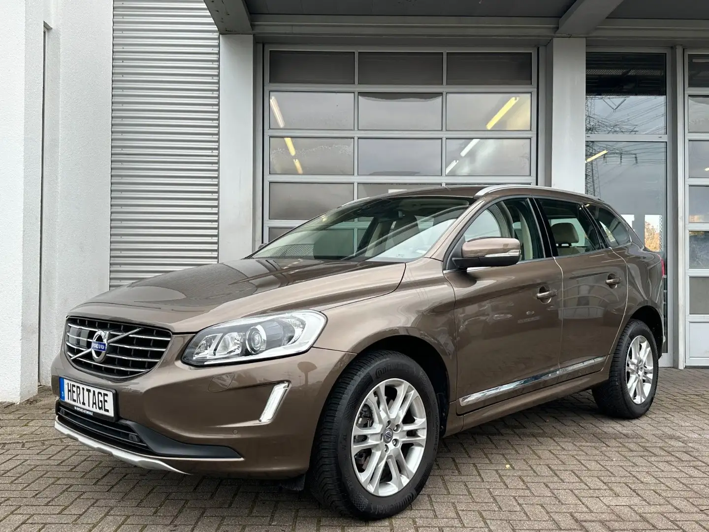 Volvo XC60 XC60 Summum 2WD/ACC/Leder/PDC/SHZ Brun - 1