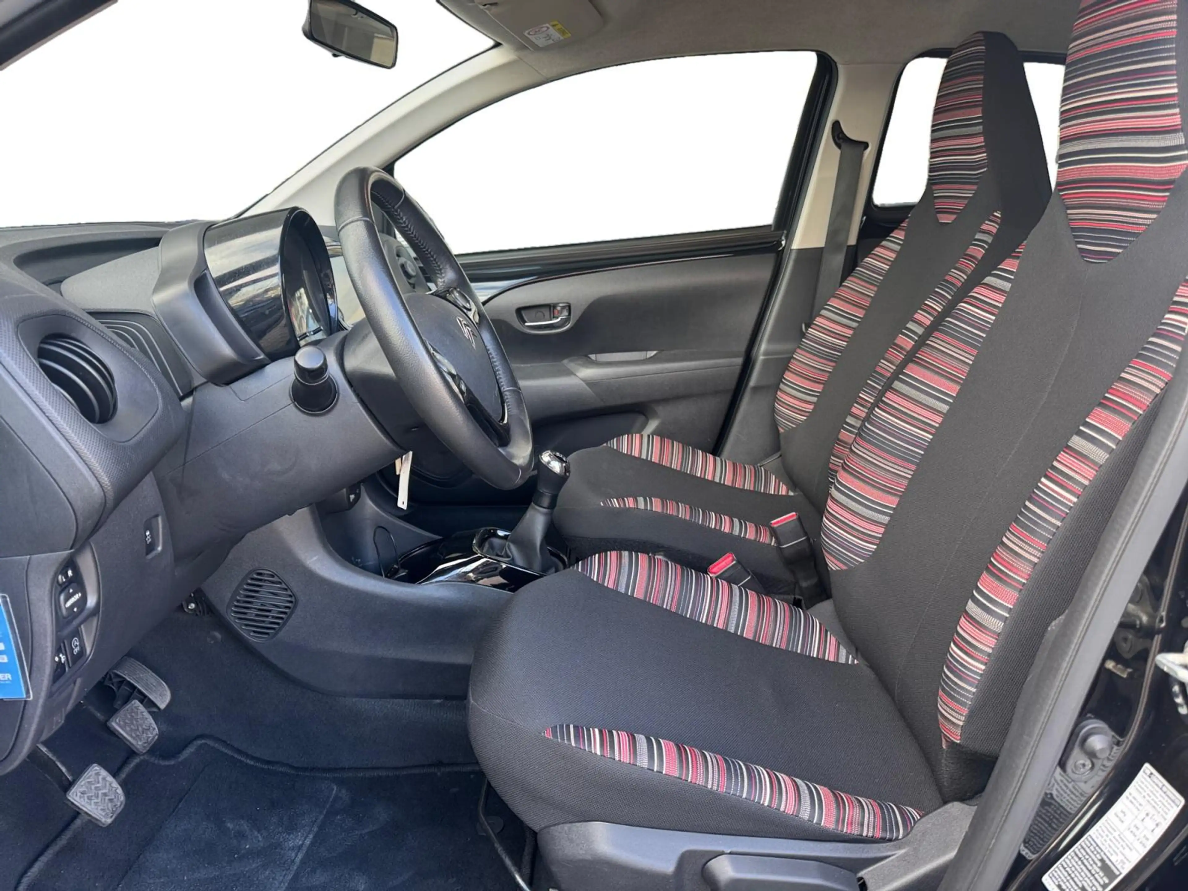 Citroen C1 5-deurs Shine 1.0 e-VTi 72pk | BLACK EDITION | CAM — photo 3