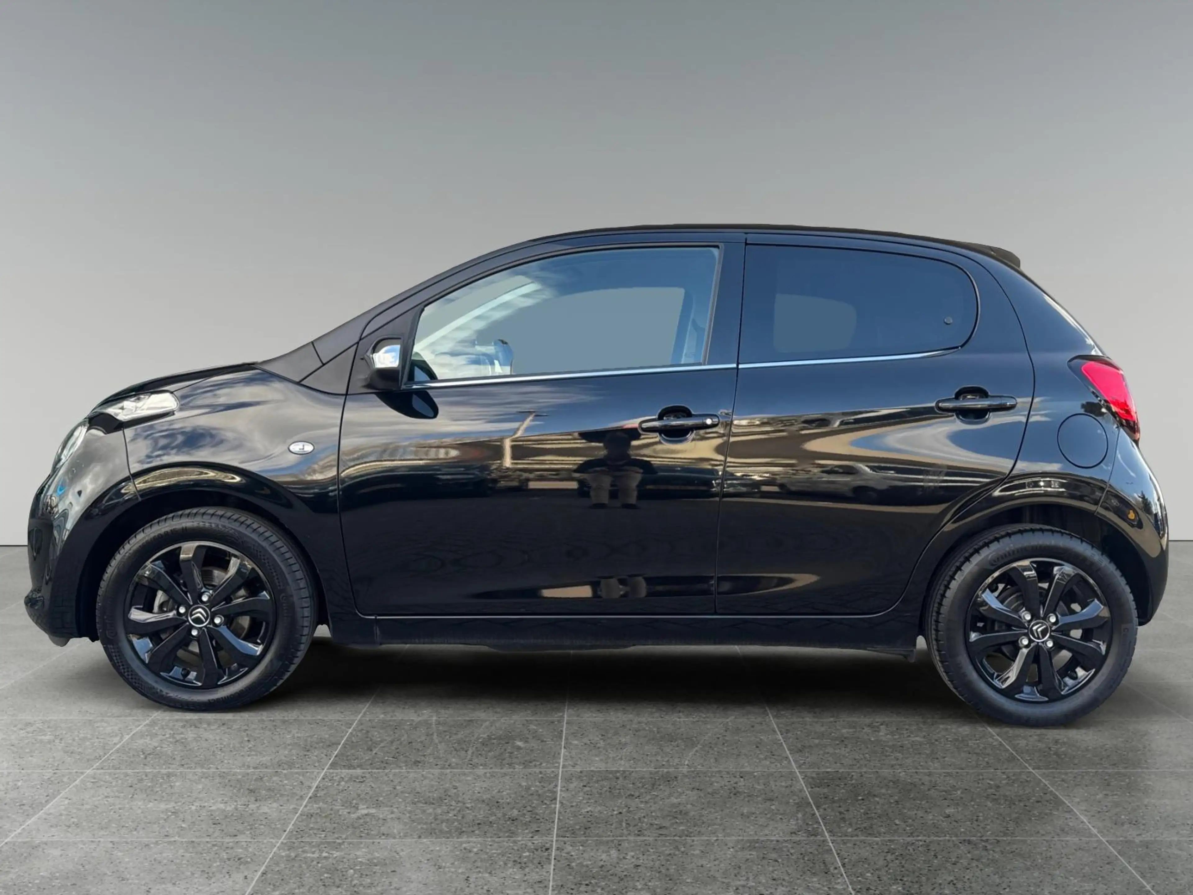 Citroen C1 5-deurs Shine 1.0 e-VTi 72pk | BLACK EDITION | CAM — photo 4