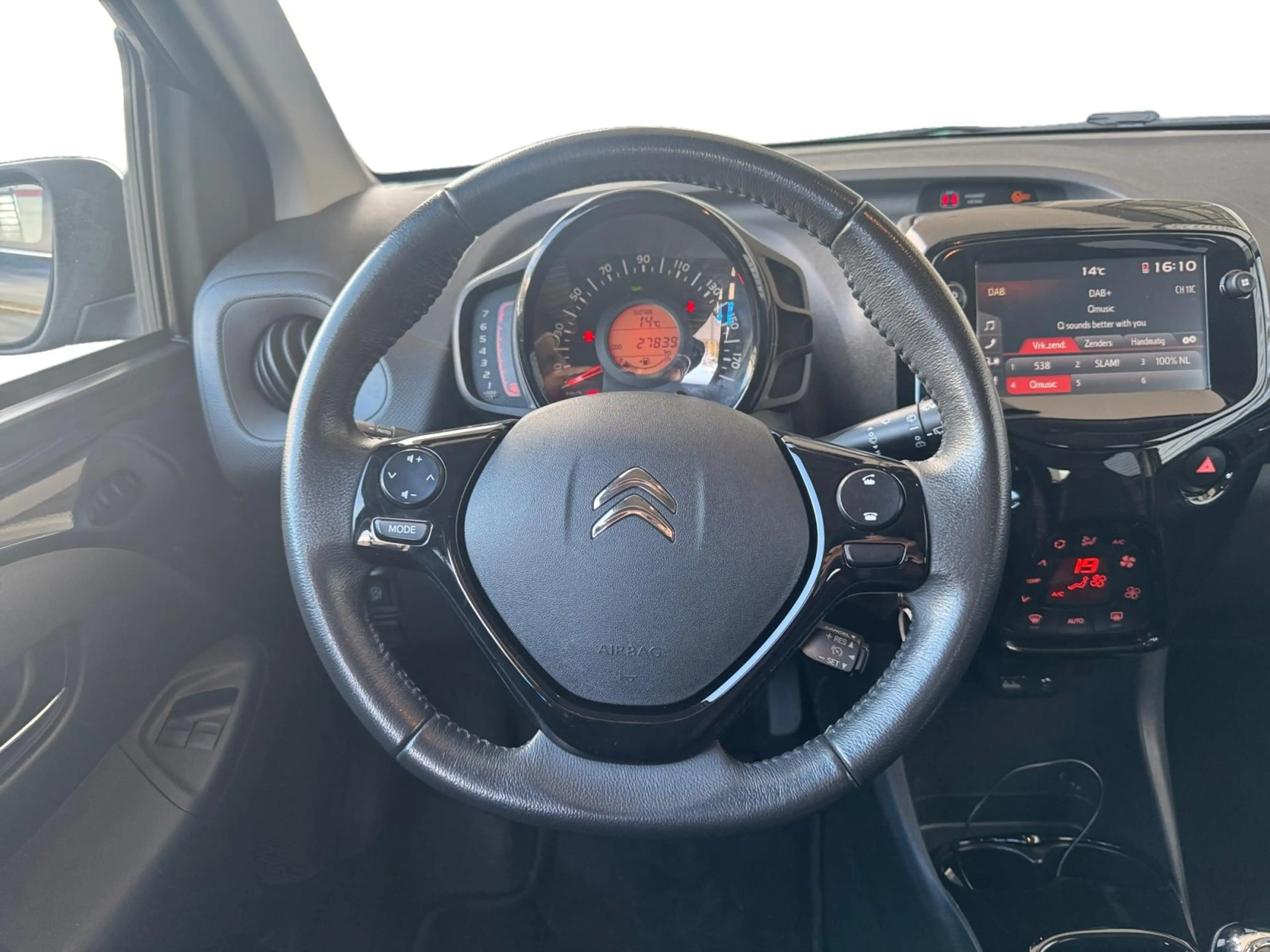 Citroen C1 5-deurs Shine 1.0 e-VTi 72pk | BLACK EDITION | CAM — photo 8