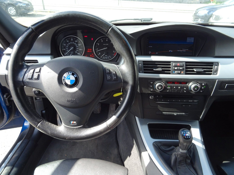 BMW 328 xi e91 N52 M-Paket X-Drive Panorama Keyless — photo 12