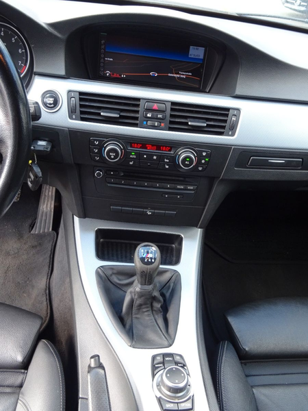 BMW 328 xi e91 N52 M-Paket X-Drive Panorama Keyless — photo 14