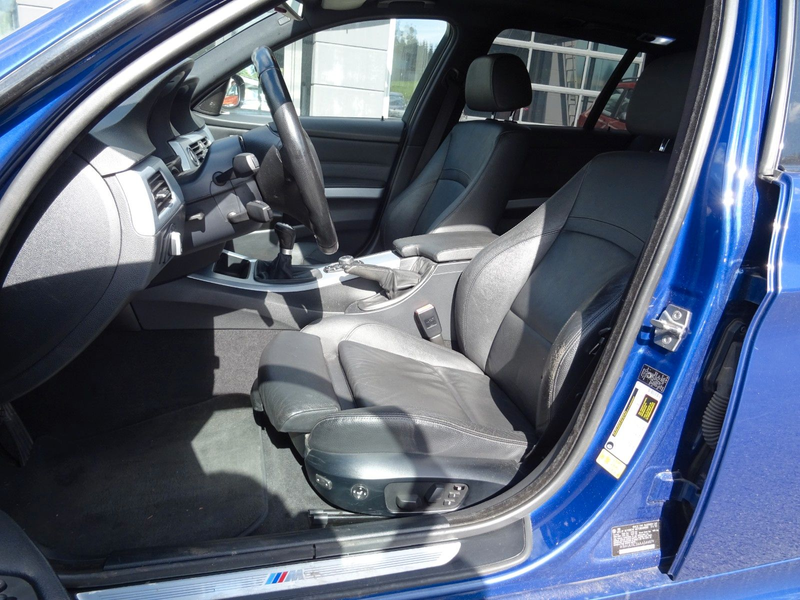 BMW 328 xi e91 N52 M-Paket X-Drive Panorama Keyless — photo 9