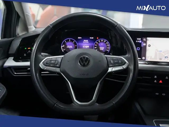 Volkswagen Golf view 11