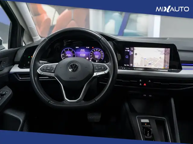 Volkswagen Golf view 10