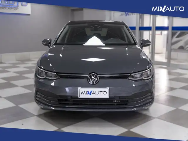 Volkswagen Golf view 2