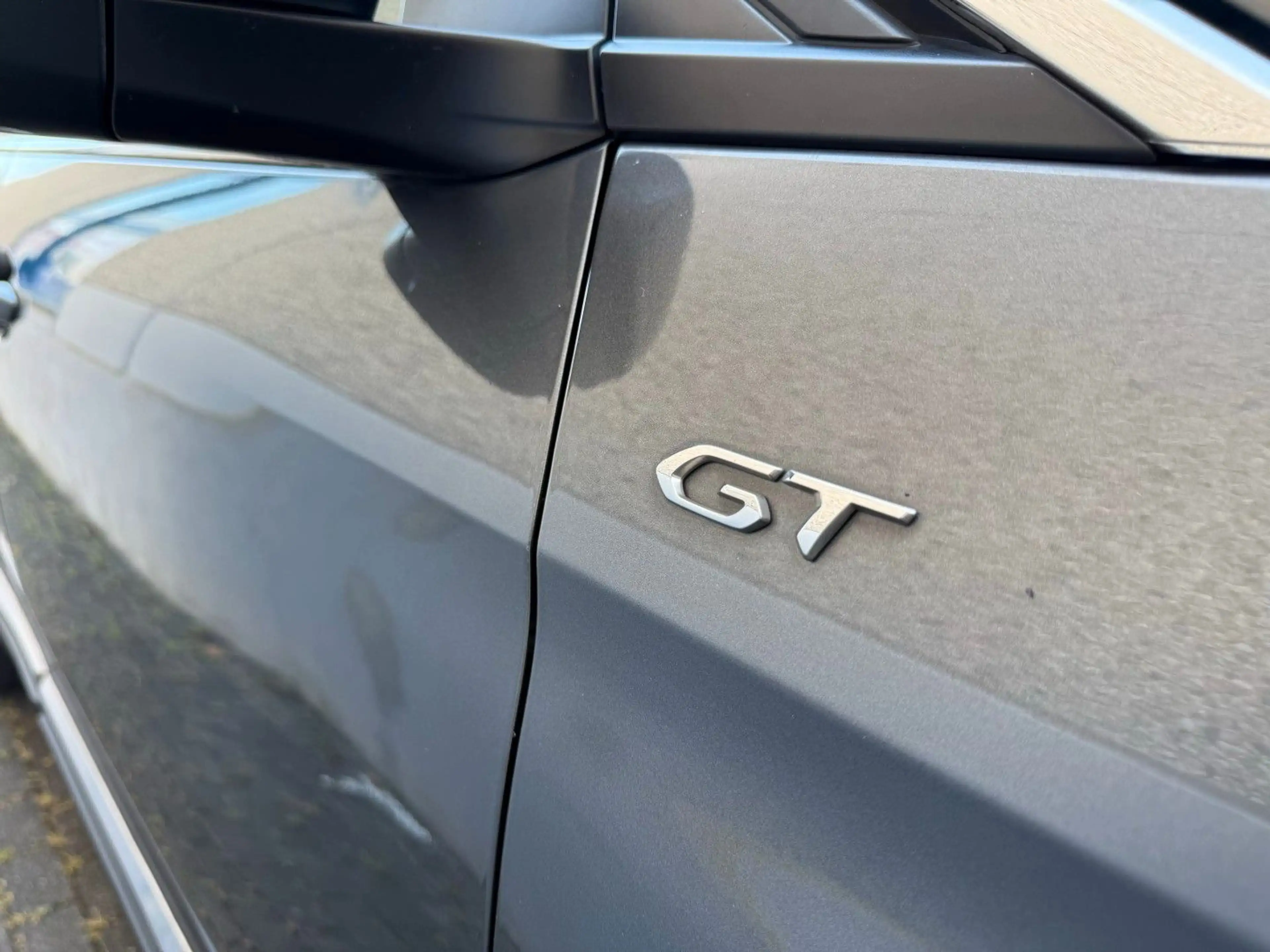 Peugeot 5008 PureTech 130 EAT8 GT Pano 360Kam AHK Leder — photo 7