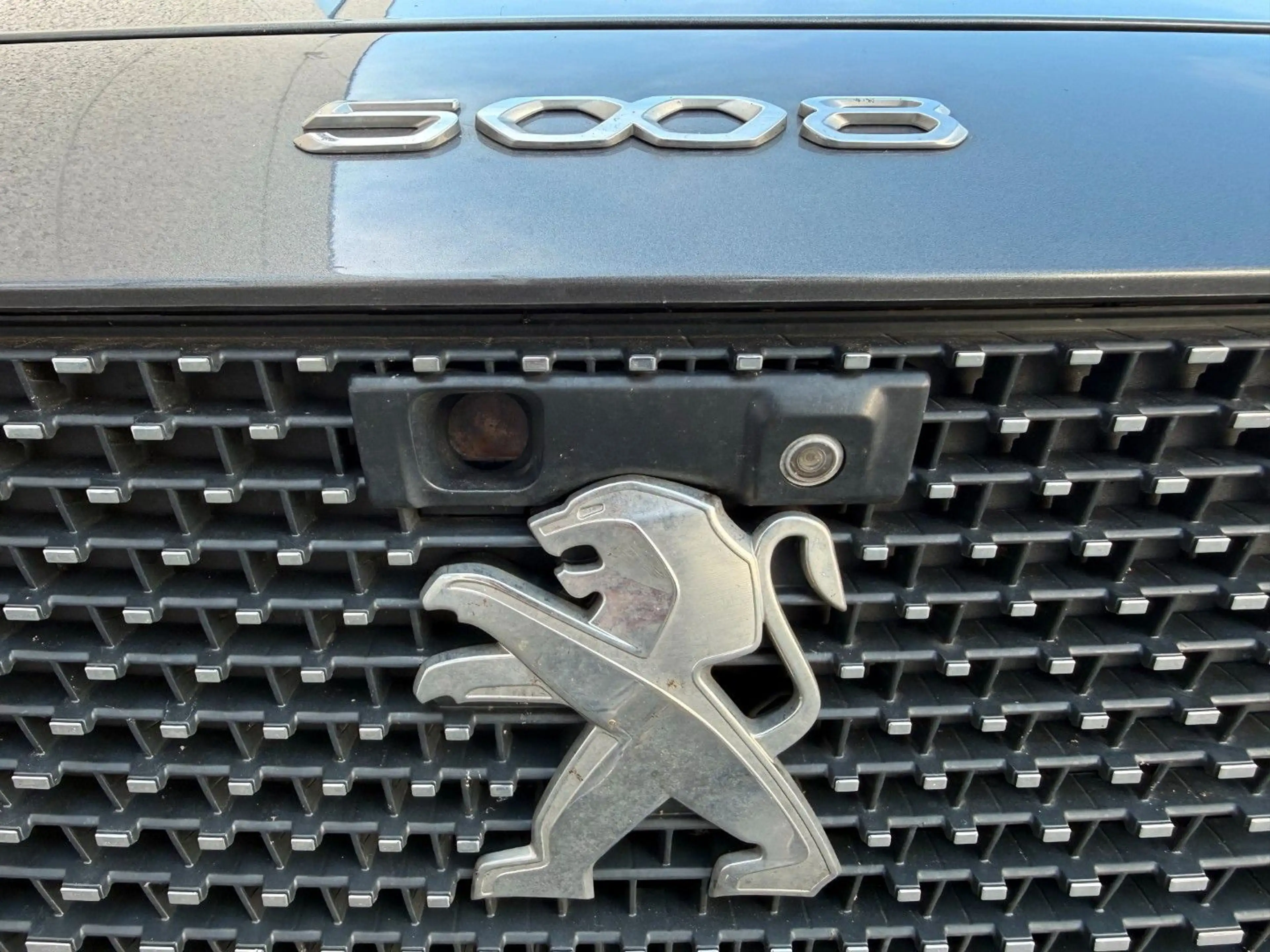Peugeot 5008 PureTech 130 EAT8 GT Pano 360Kam AHK Leder — photo 5