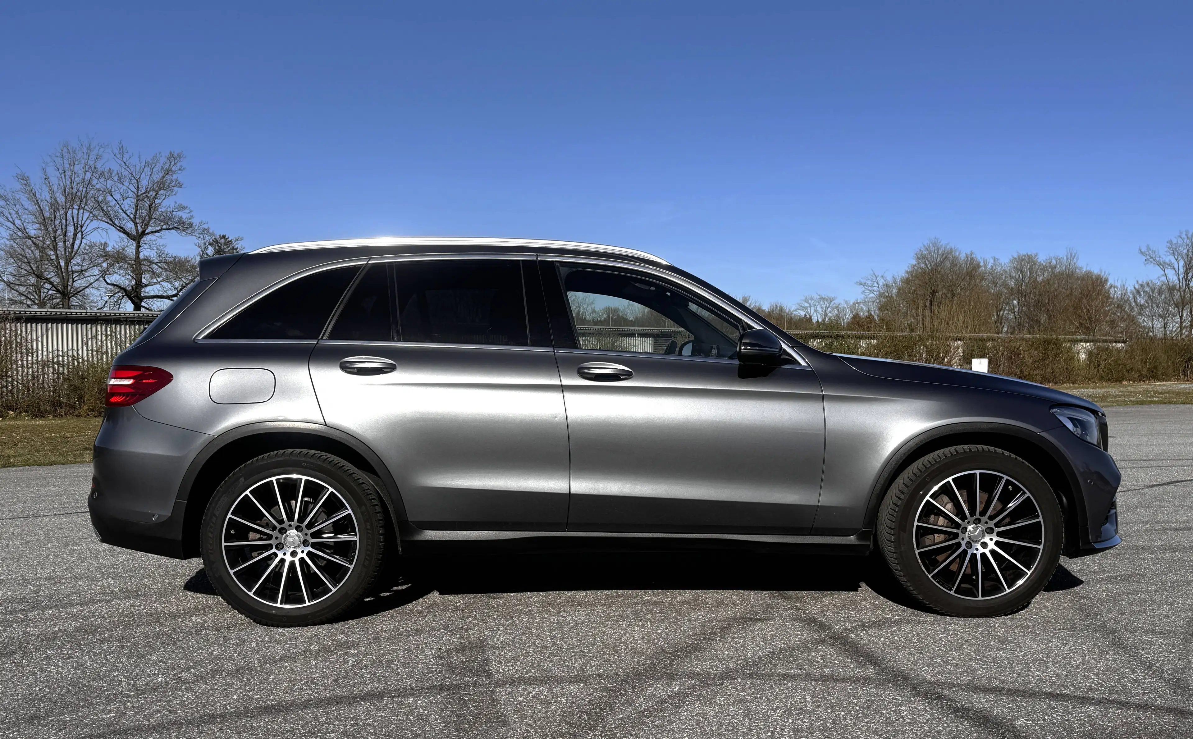 Mercedes-Benz GLC 250 d 4Matic Airmatic DC 360°Kamera AMG — photo 13