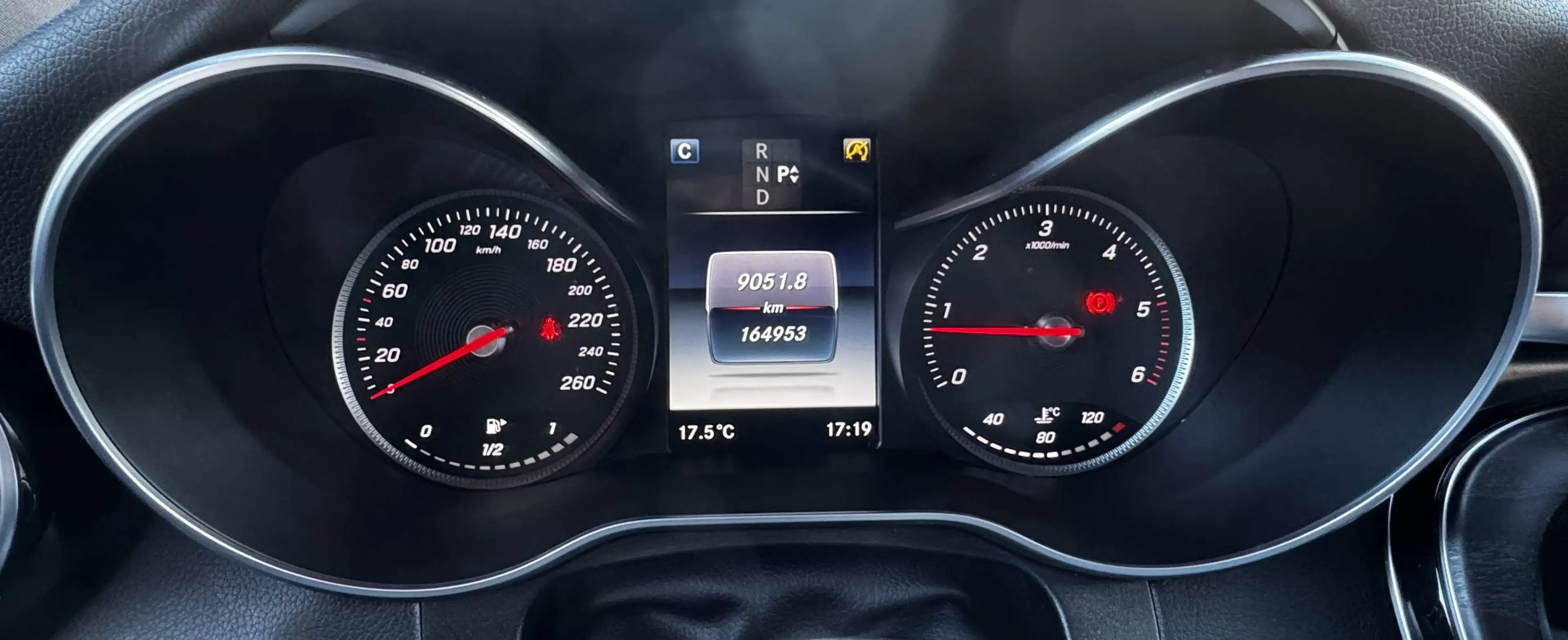 Mercedes-Benz GLC 250 d 4Matic Airmatic DC 360°Kamera AMG — photo 25