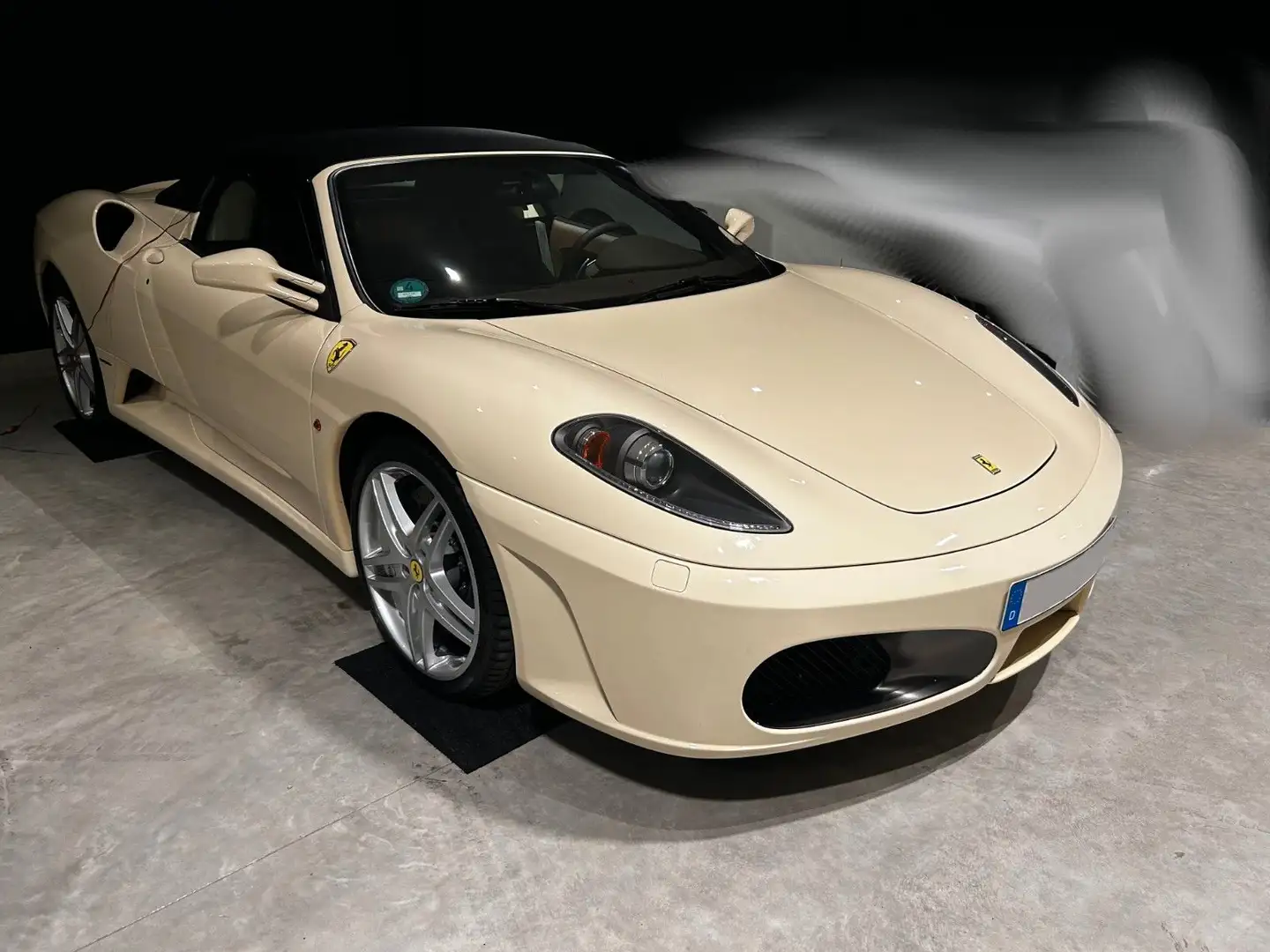 Ferrari F430 Spider F1 - 2. Hand, IAA2007, weiß, dt. Fah Weiß - 1