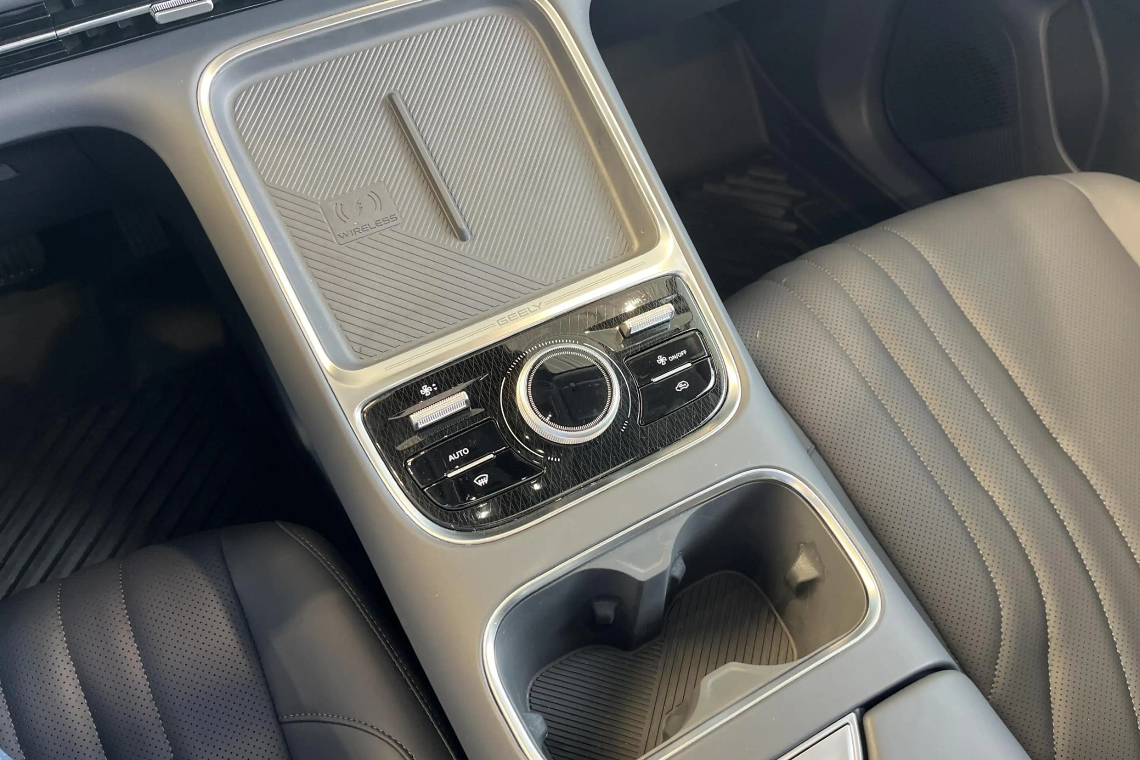 Geely Starray EM-i 1.5 EM-i PHEV Max+ 29,8kWh 8 JAAR of 200.000KM GAR — photo 15
