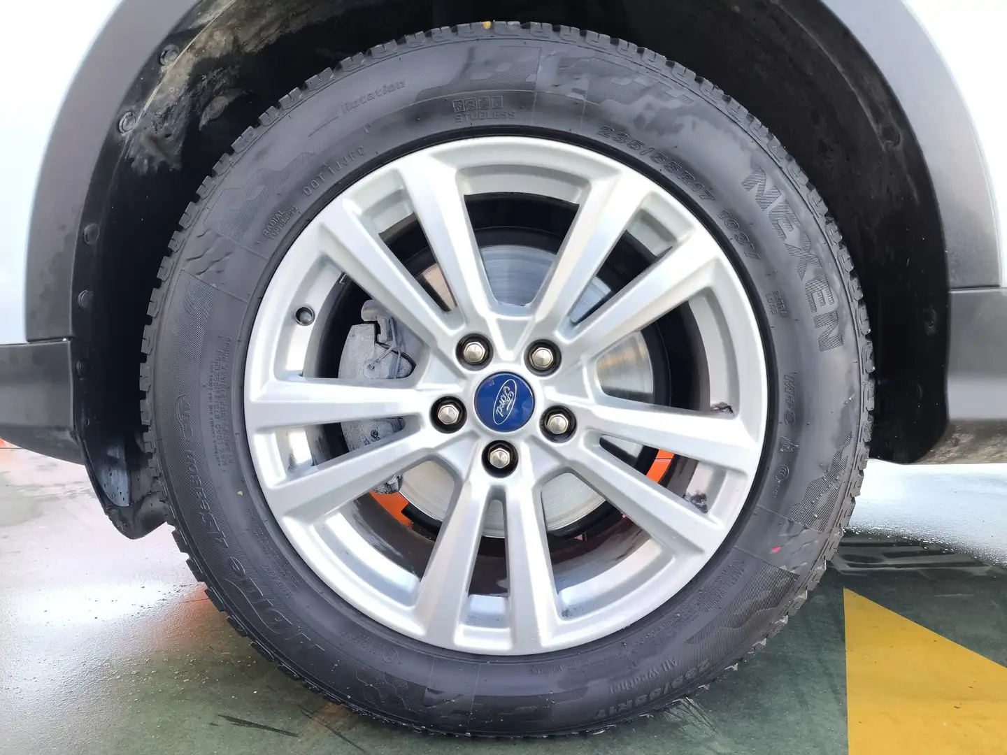 Ford Kuga 1.5 EcoB. Auto S&S Trend 4x2 120 Weiß - 2