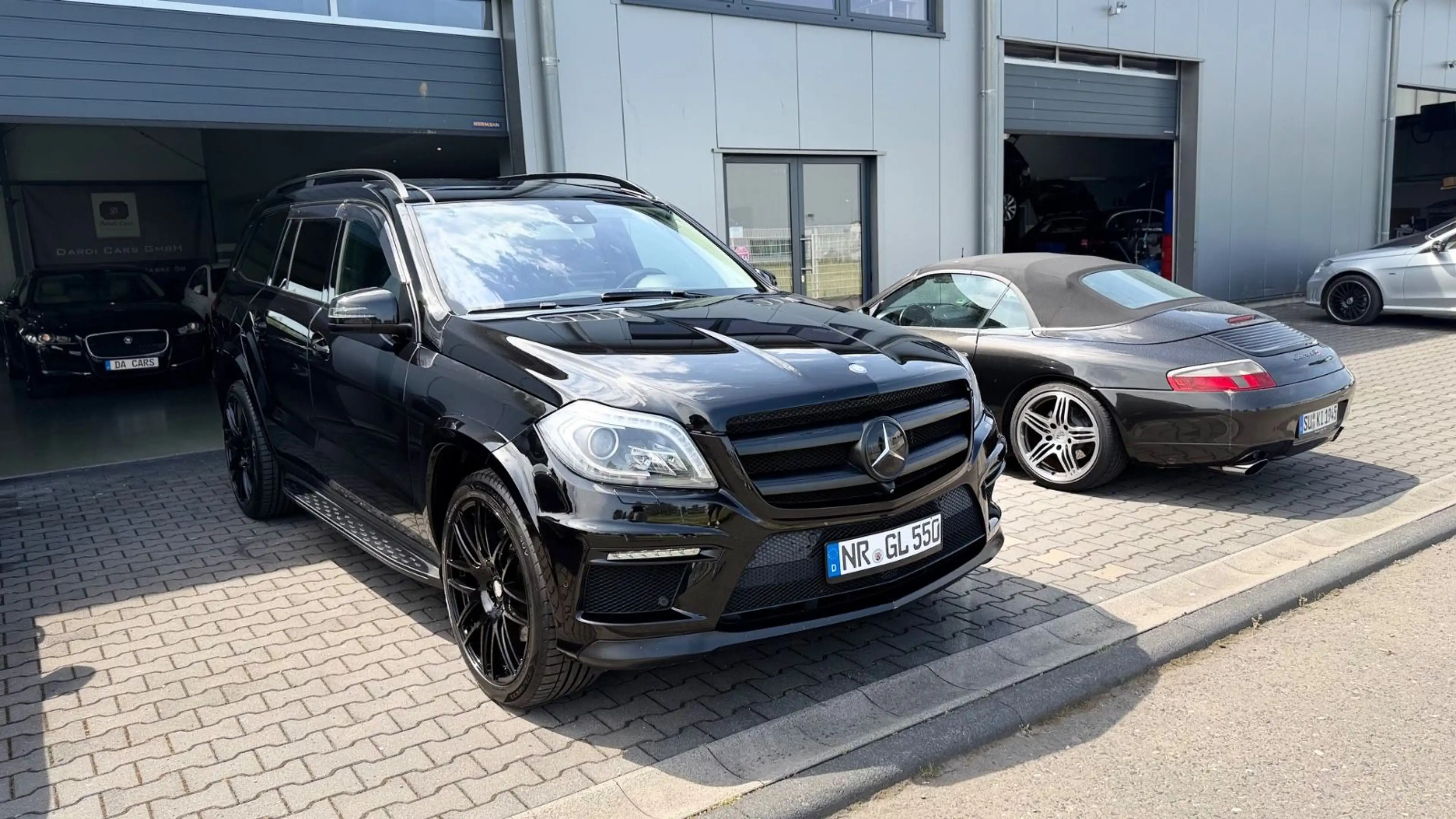 Mercedes-Benz GL 500 GL-500 4Matic Navi+Camera/Panorama/2xDVD/AHK/22Z — photo 3