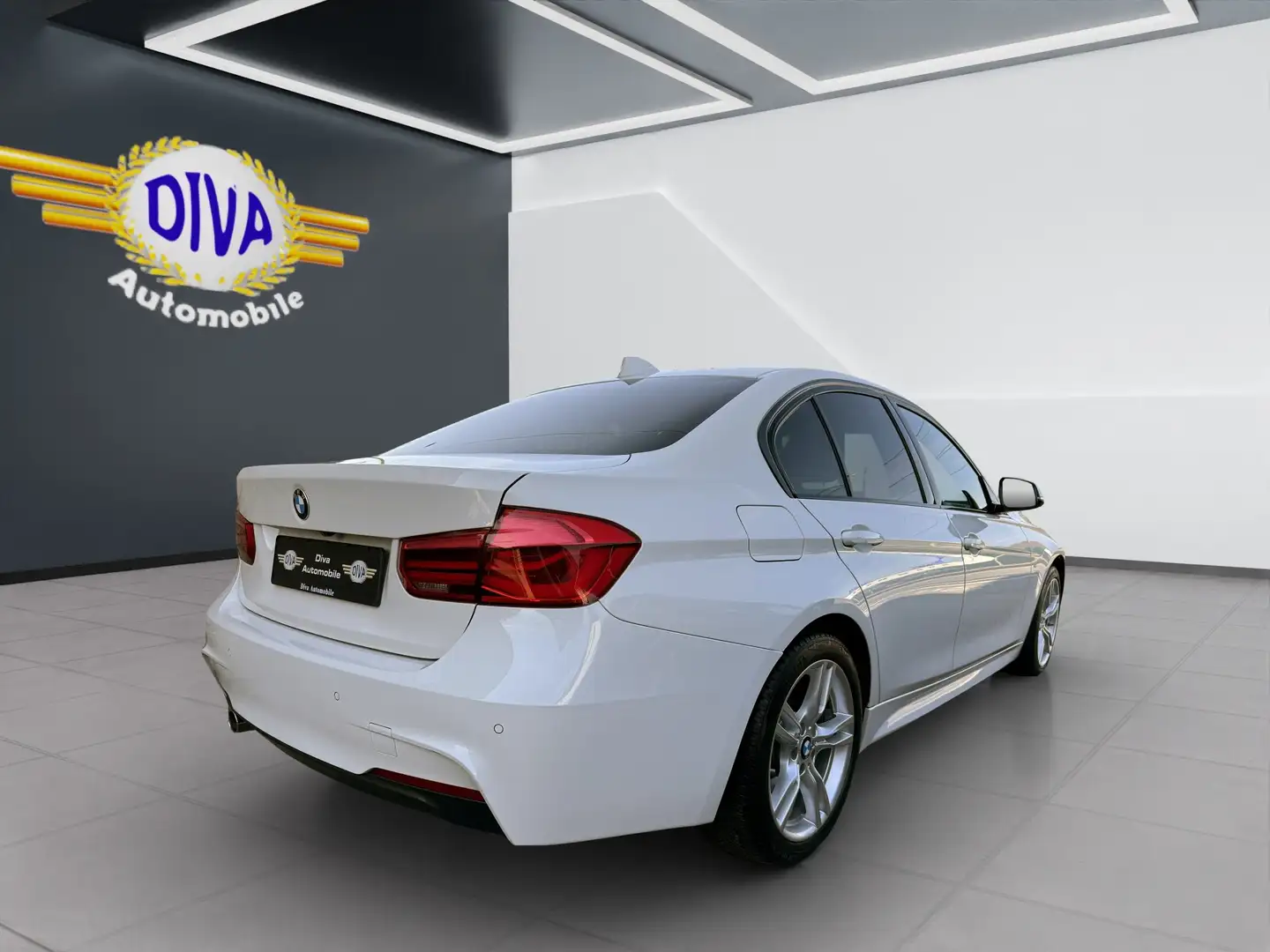 BMW 318 318 d xDrive M Sport Blanc - 2