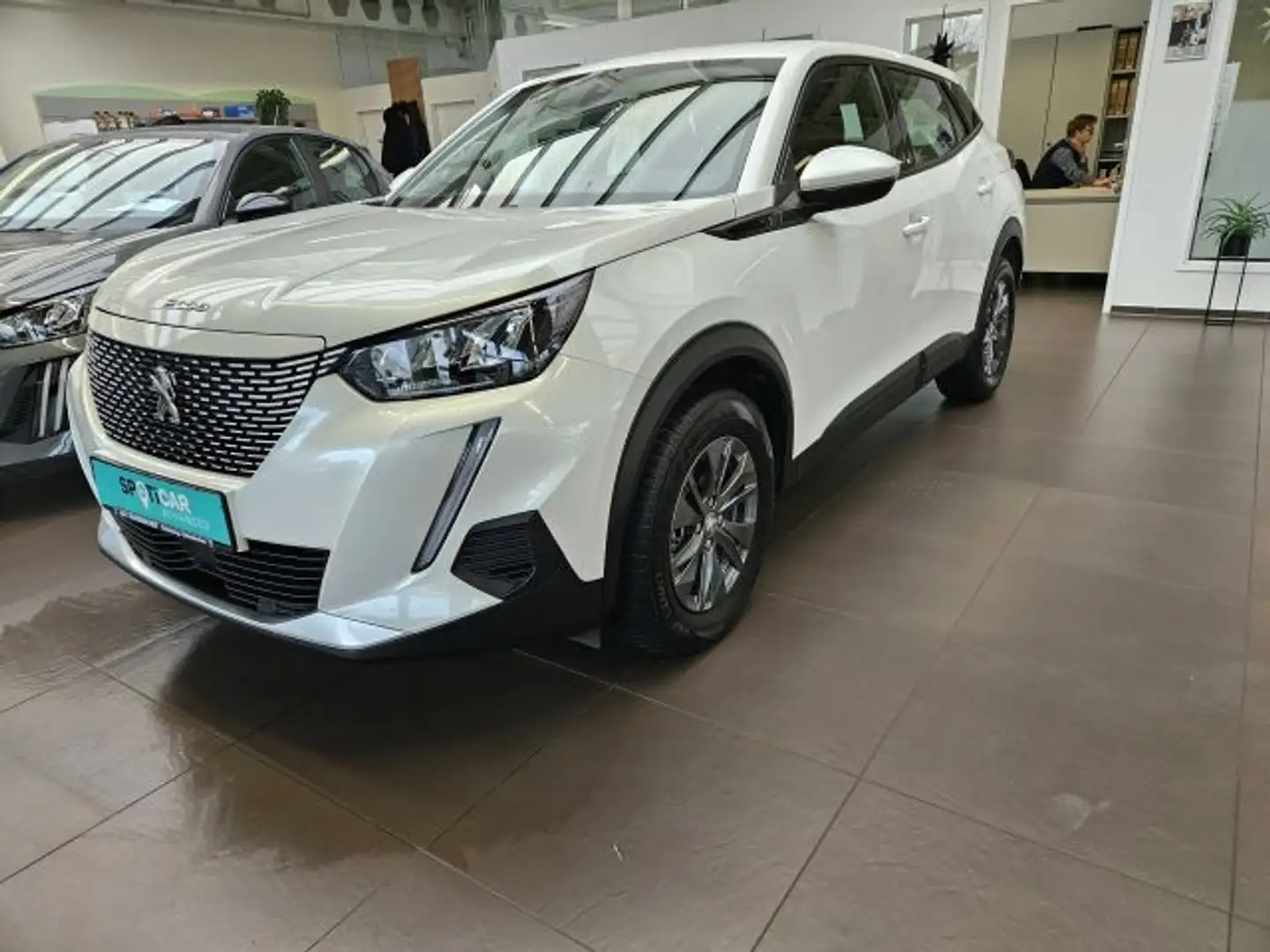 Peugeot 2008 Elektro Active Pack Blanc - 1