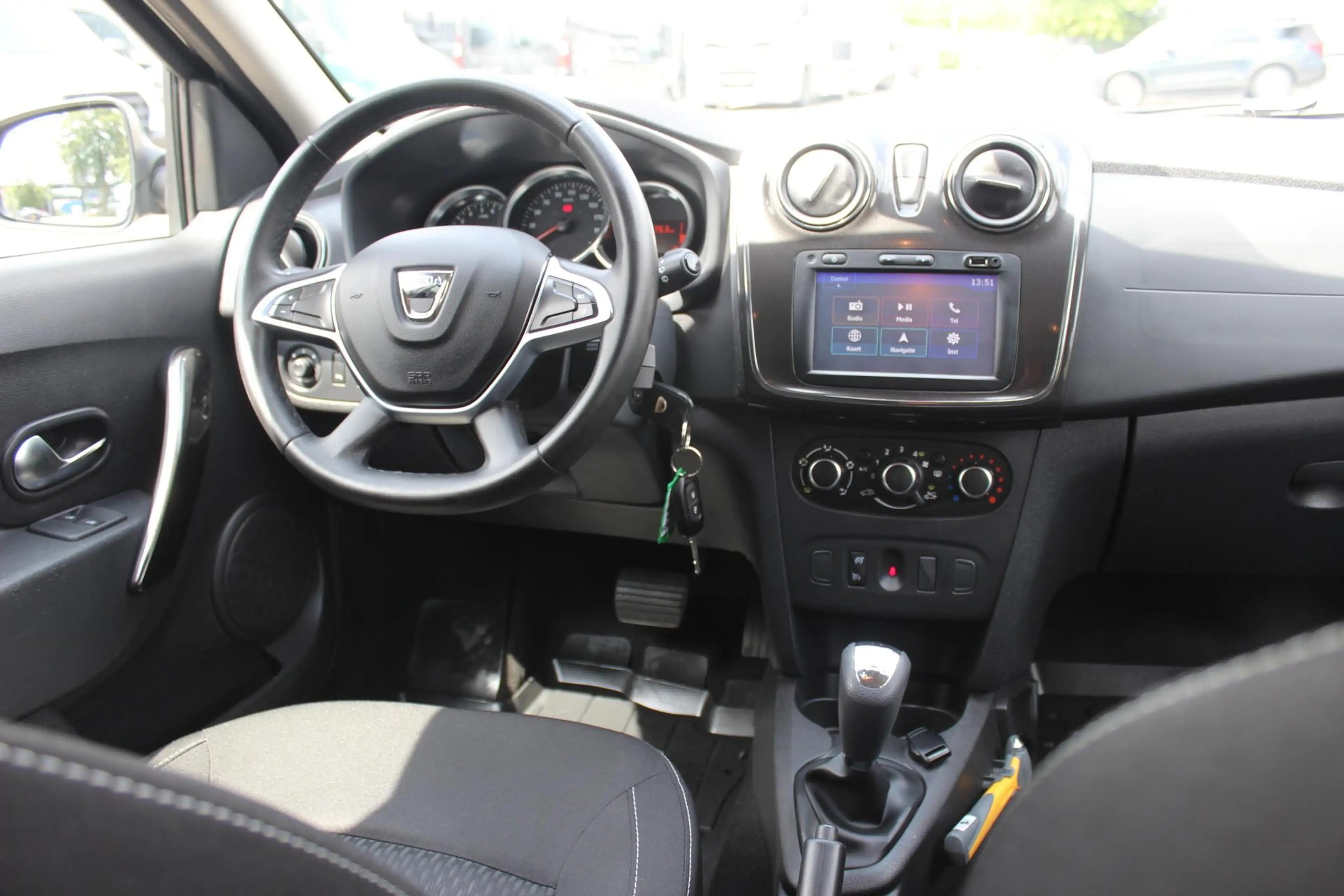 Dacia Logan MCV 0.9 TCe Automaat Laureate — photo 4