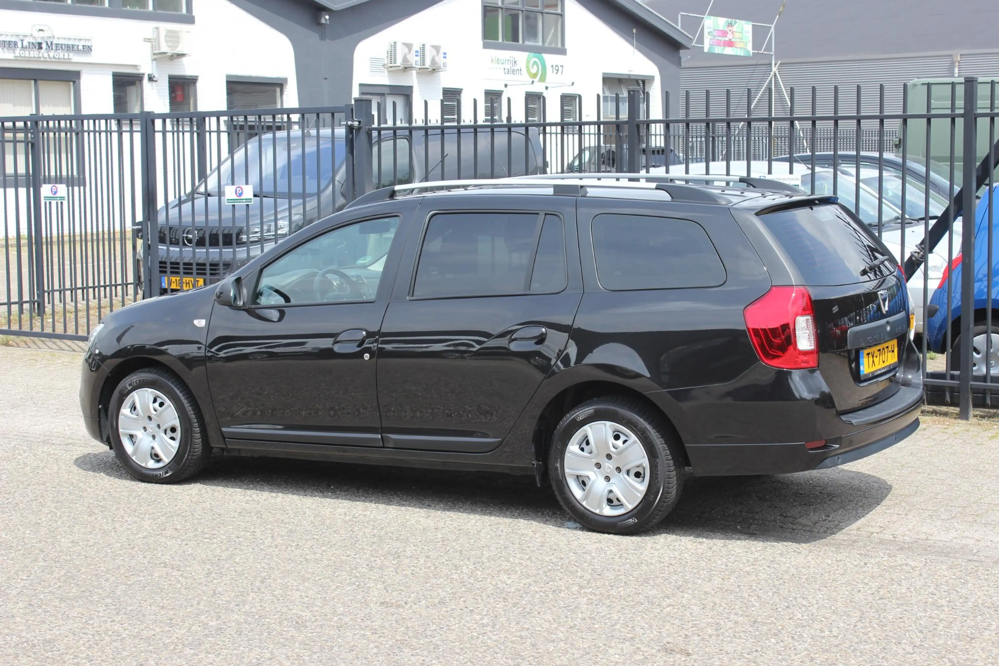 Dacia Logan MCV 0.9 TCe Automaat Laureate — photo 2