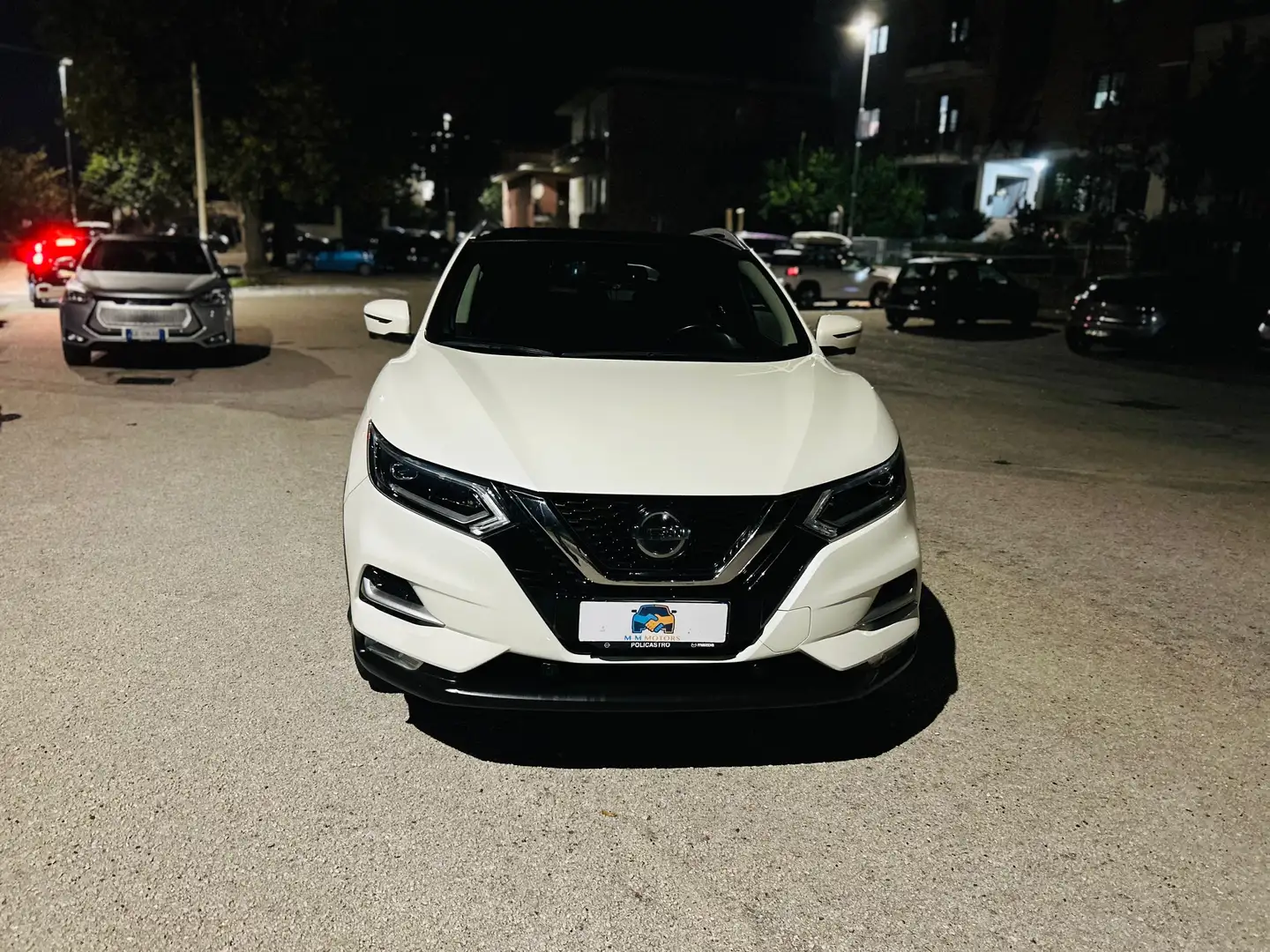 Nissan Qashqai Qashqai II 1.3 dig-t N-Connecta 140cv Bianco - 1