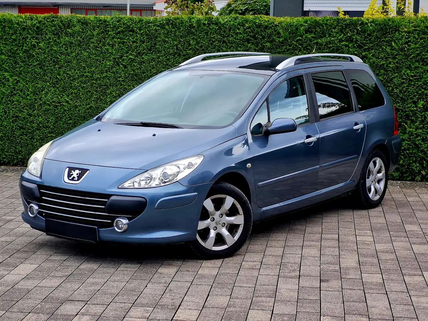 Peugeot 307 SW (Pano, AHK, Tempomat) Blau - 1
