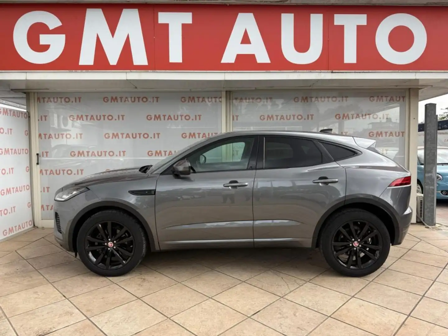 Jaguar E-Pace 2.0 180CV R-DYNAMIC PANO 20" PELLE LED Grigio - 2