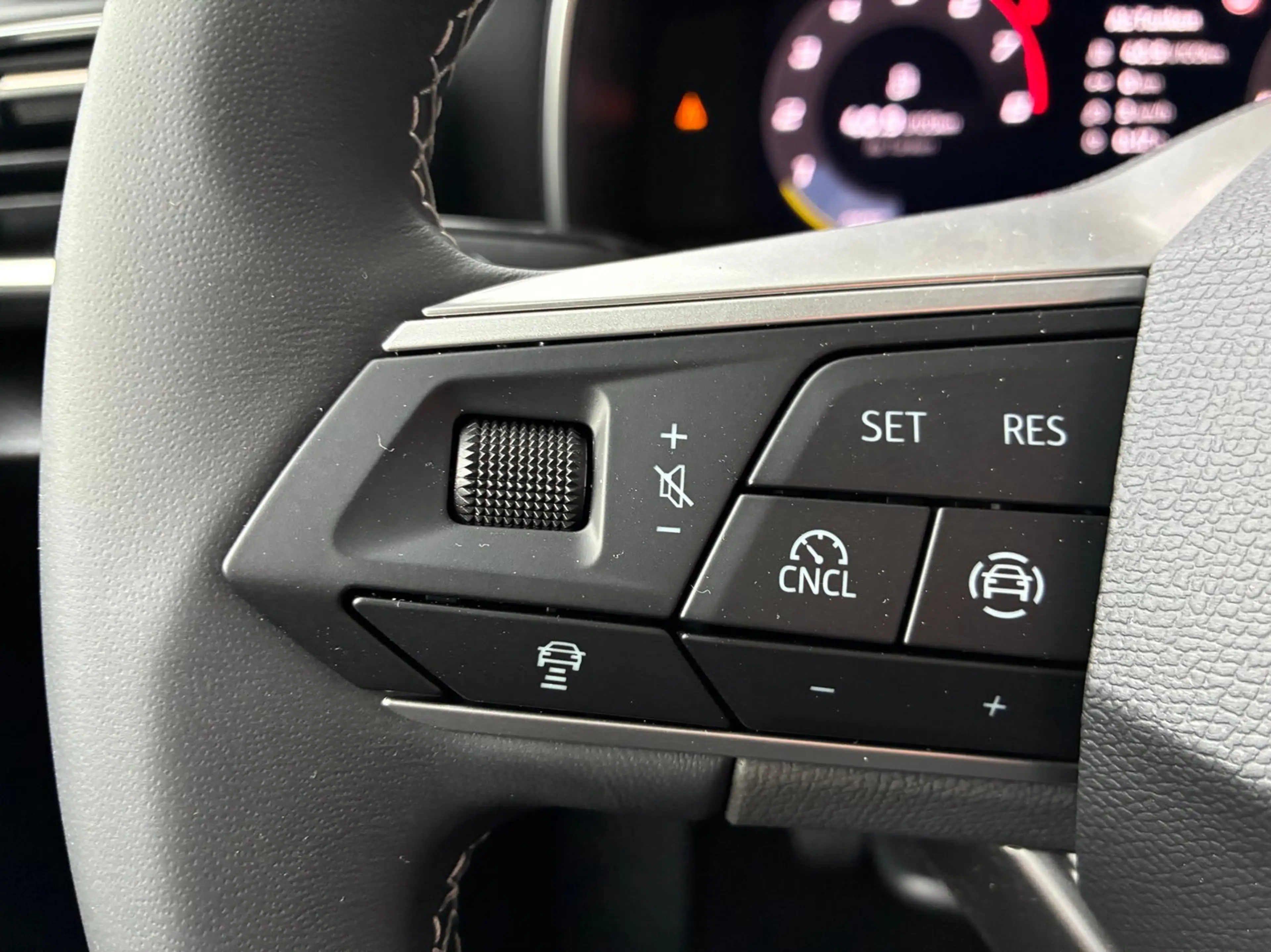 SEAT Leon Style Edition 1.5TSI 115PS — photo 15