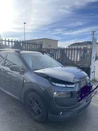 1.6 bluehdi Feel Edition 100cv Incidentata